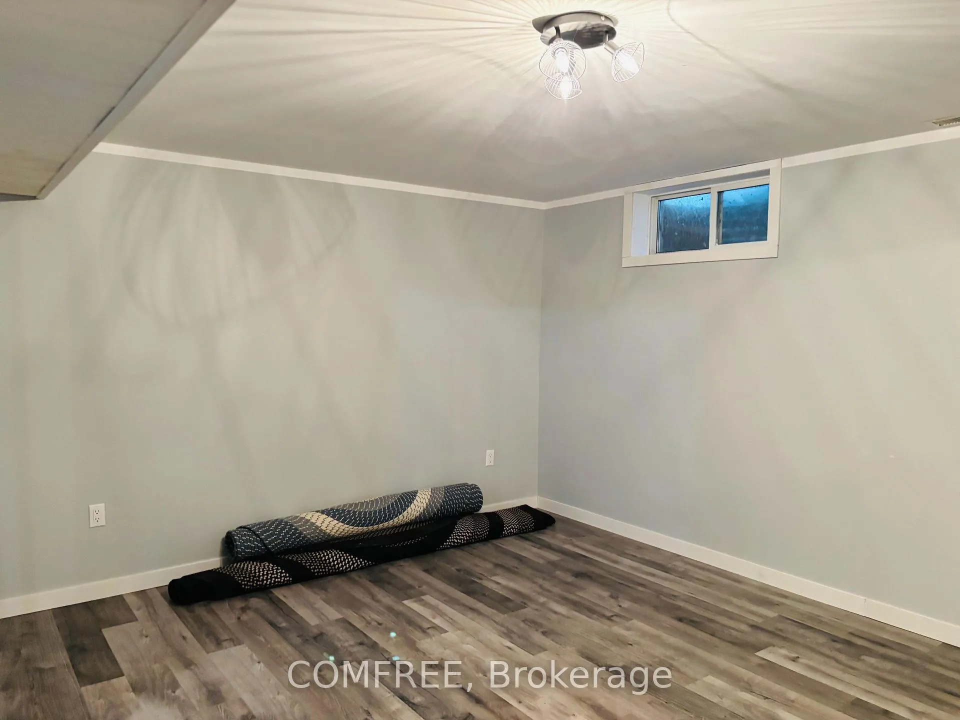 Photo 32 of 25 Mcgregor Court, Southgate — HOMEH