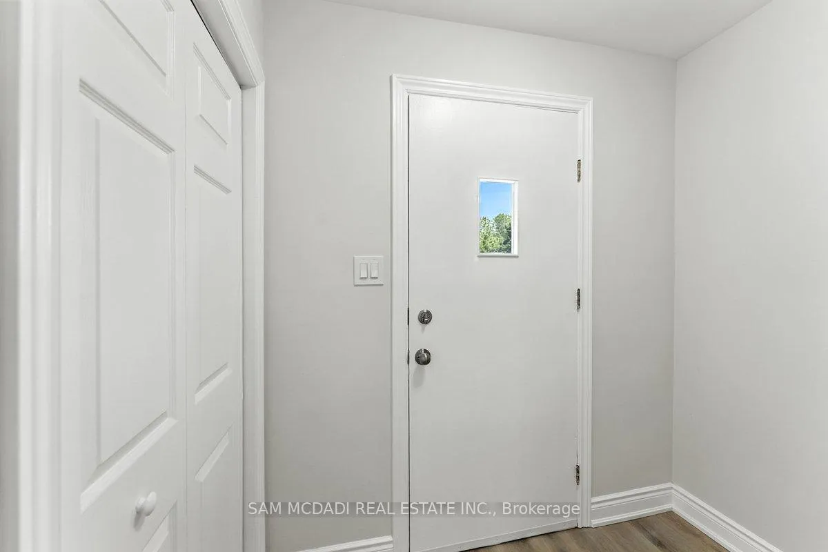 Photo 3 of 325 Banff Avenue, Oshawa, Lakeview — HOMEH