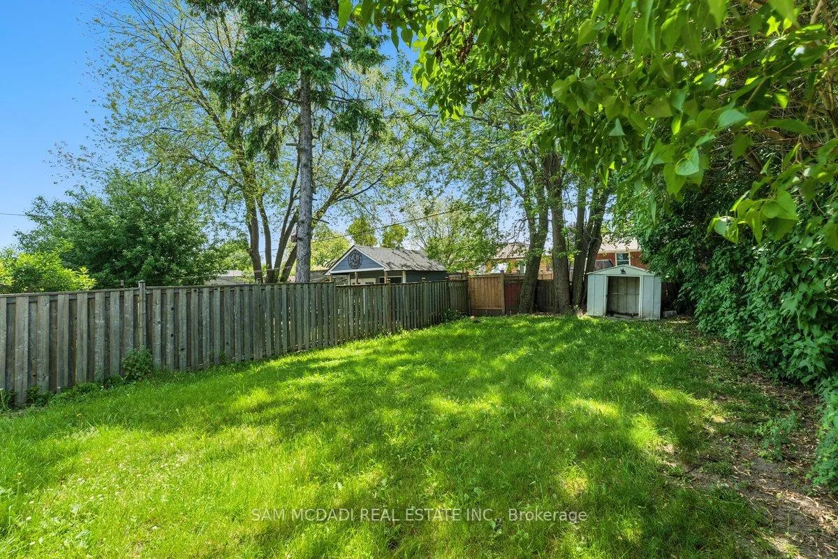 Photo 32 of 325 Banff Avenue, Oshawa, Lakeview — HOMEH