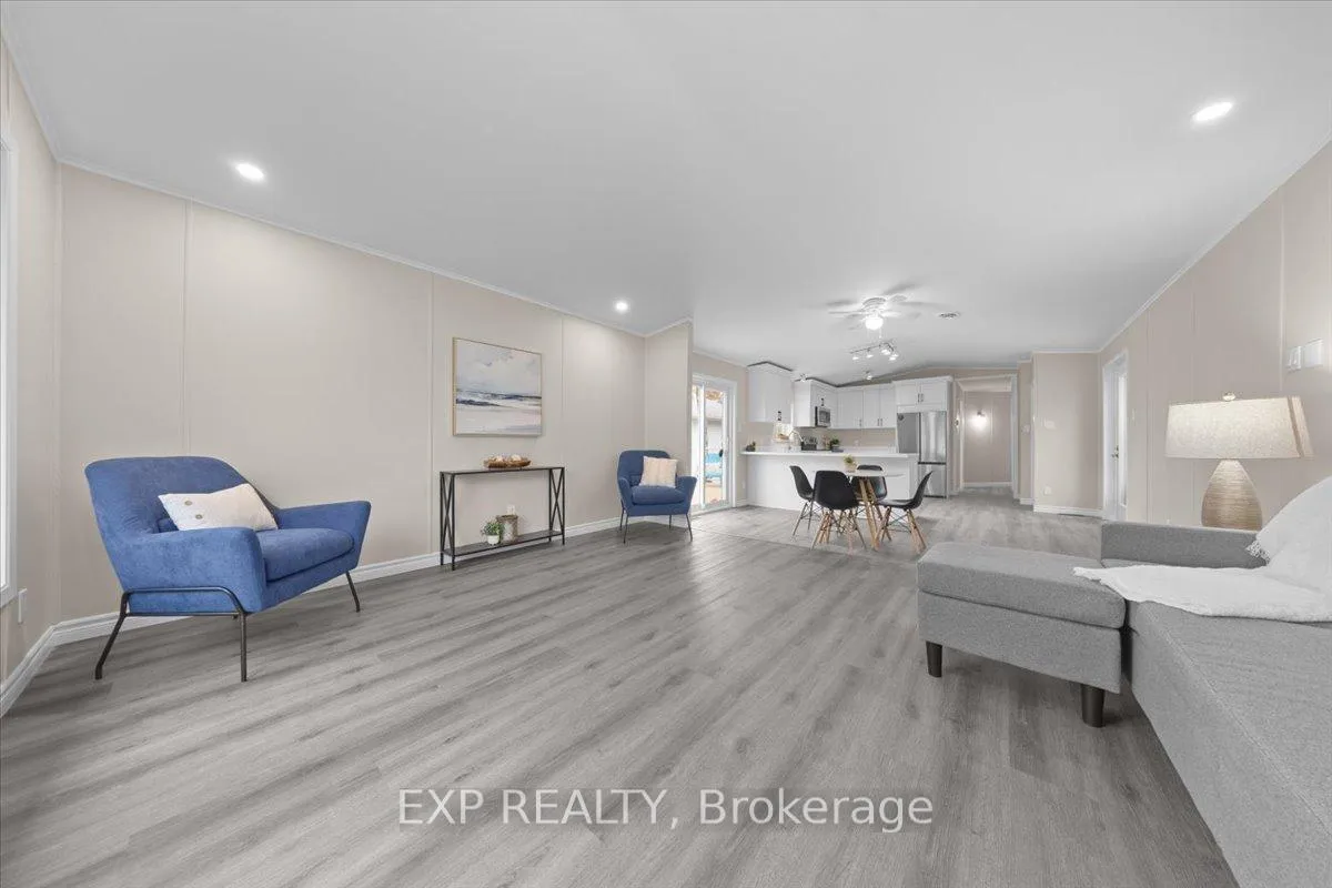 Photo 10 of 1083 Vista Tara Private, Ottawa, Greely — HOMEH