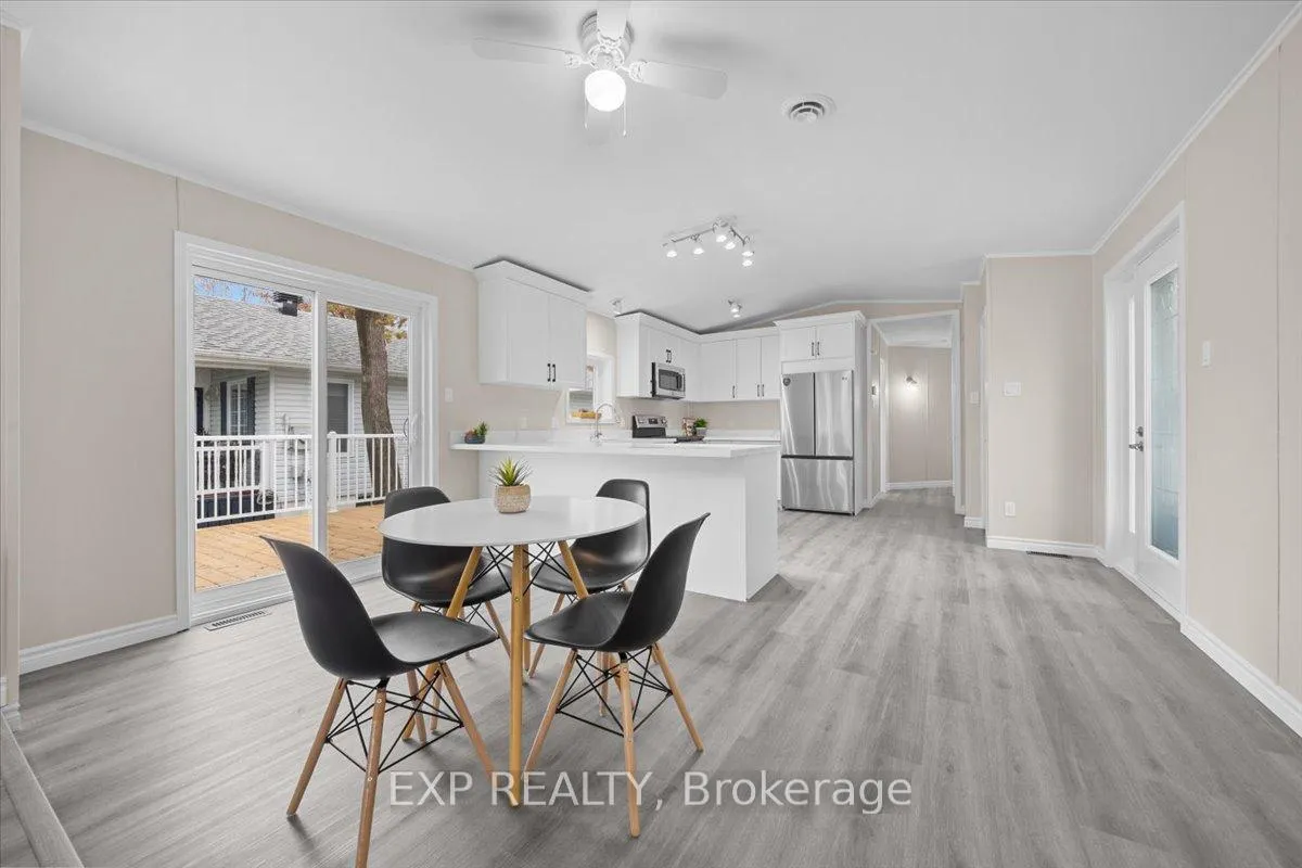Photo 13 of 1083 Vista Tara Private, Ottawa, Greely — HOMEH