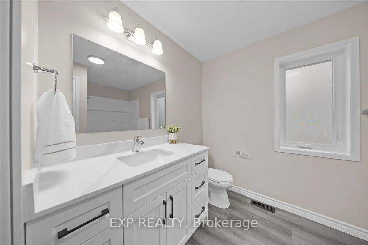 Photo 21 of 1083 Vista Tara Private, Ottawa, Greely — HOMEH