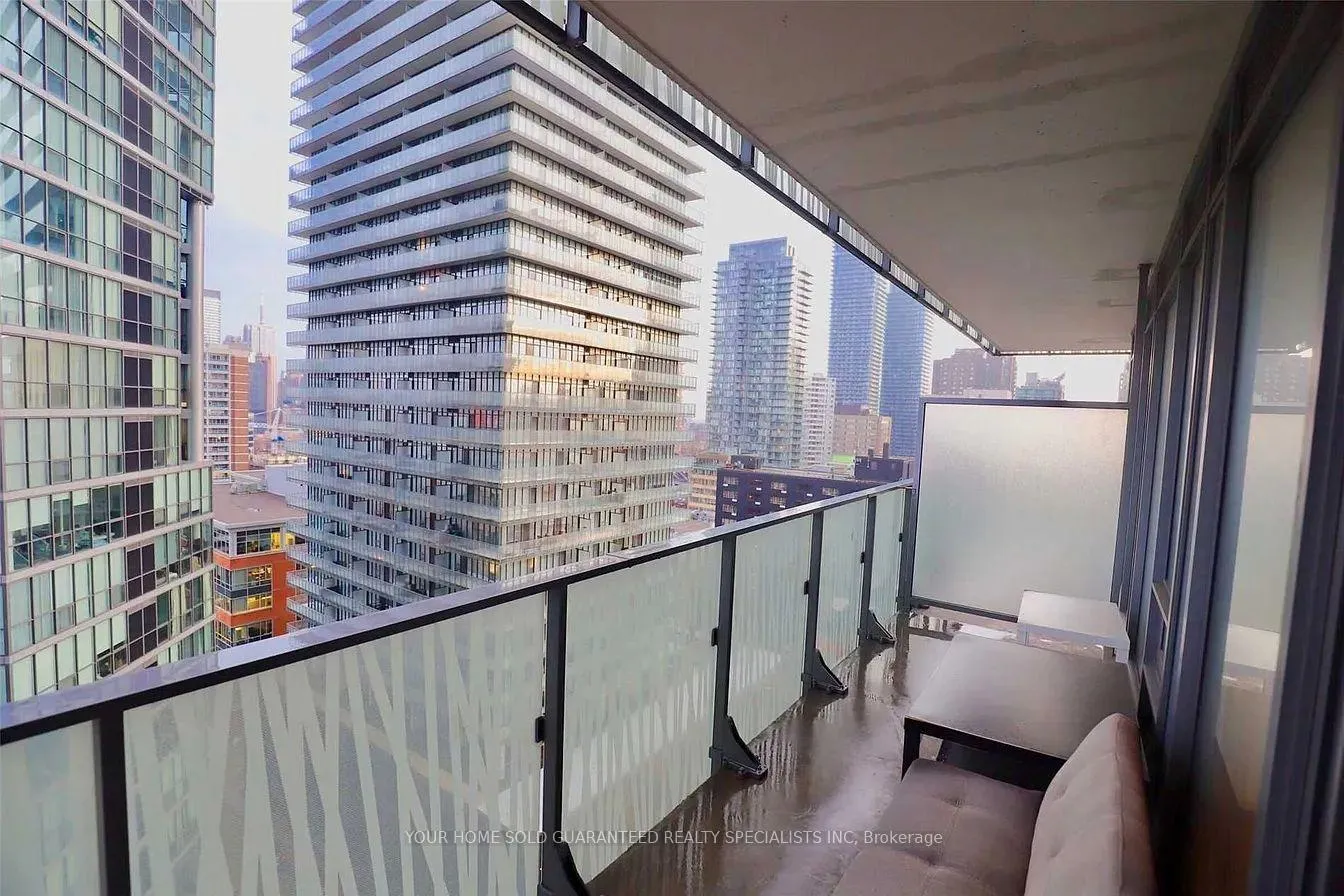 Photo 10 of Unit 4903, 42 Charles Street E, Toronto, Church-Yonge Corridor — HOMEH