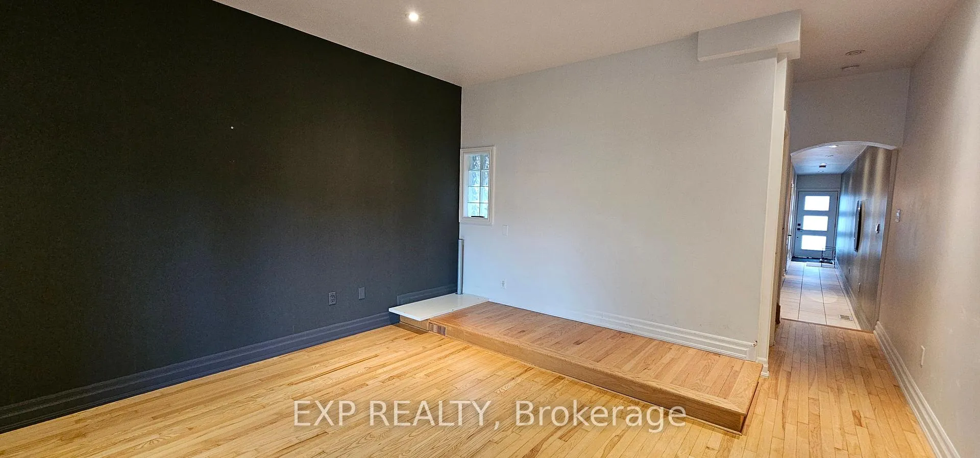 Photo 11 of 215A Chambers Avenue, Toronto, Keelesdale-Eglinton West — HOMEH