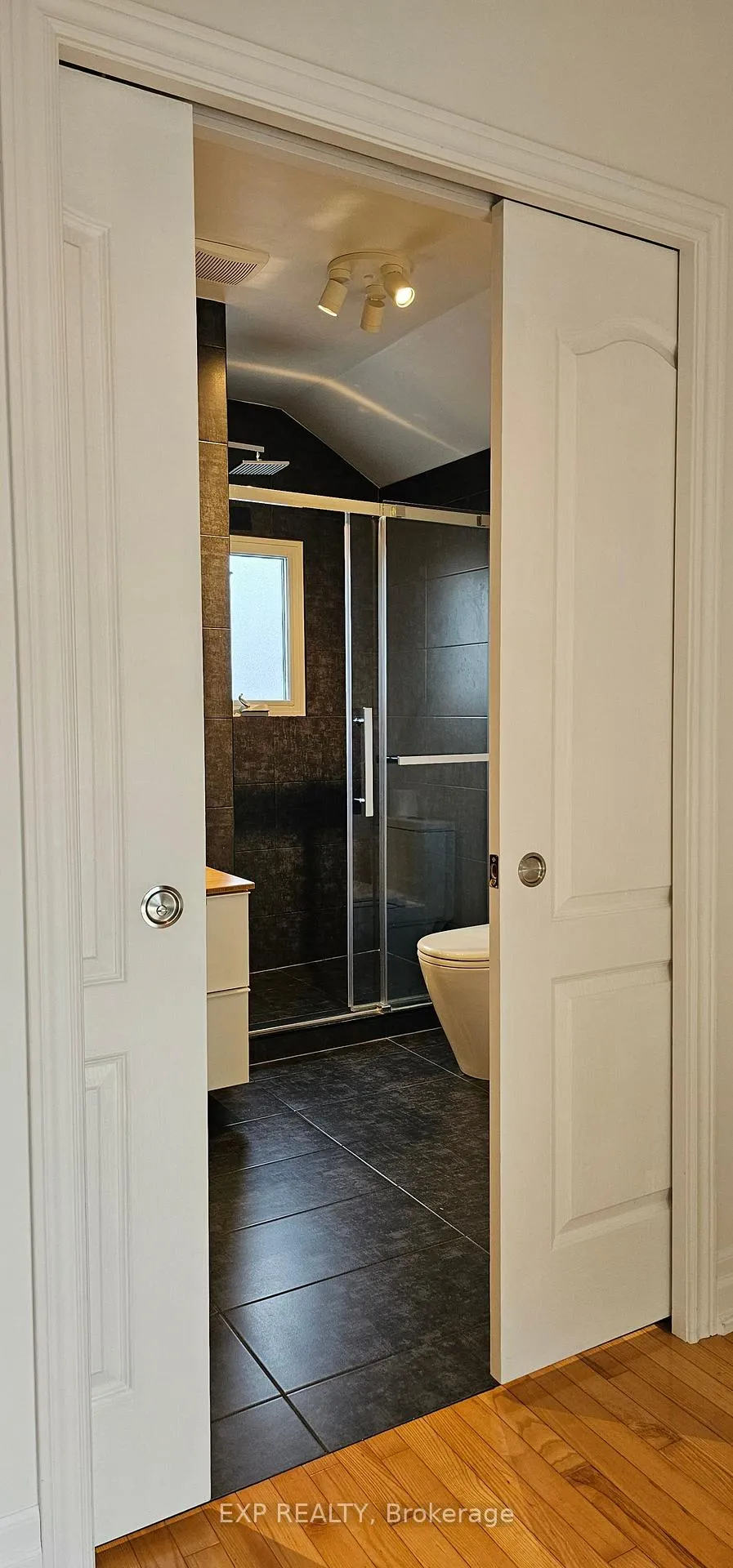 Photo 20 of 215A Chambers Avenue, Toronto, Keelesdale-Eglinton West — HOMEH