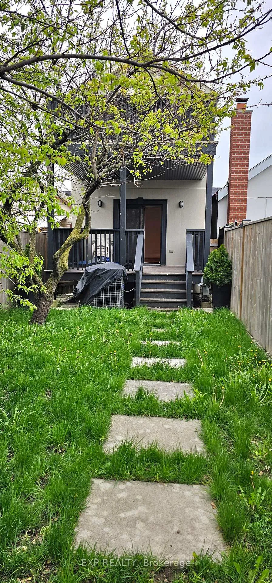 Photo 25 of 215A Chambers Avenue, Toronto, Keelesdale-Eglinton West — HOMEH