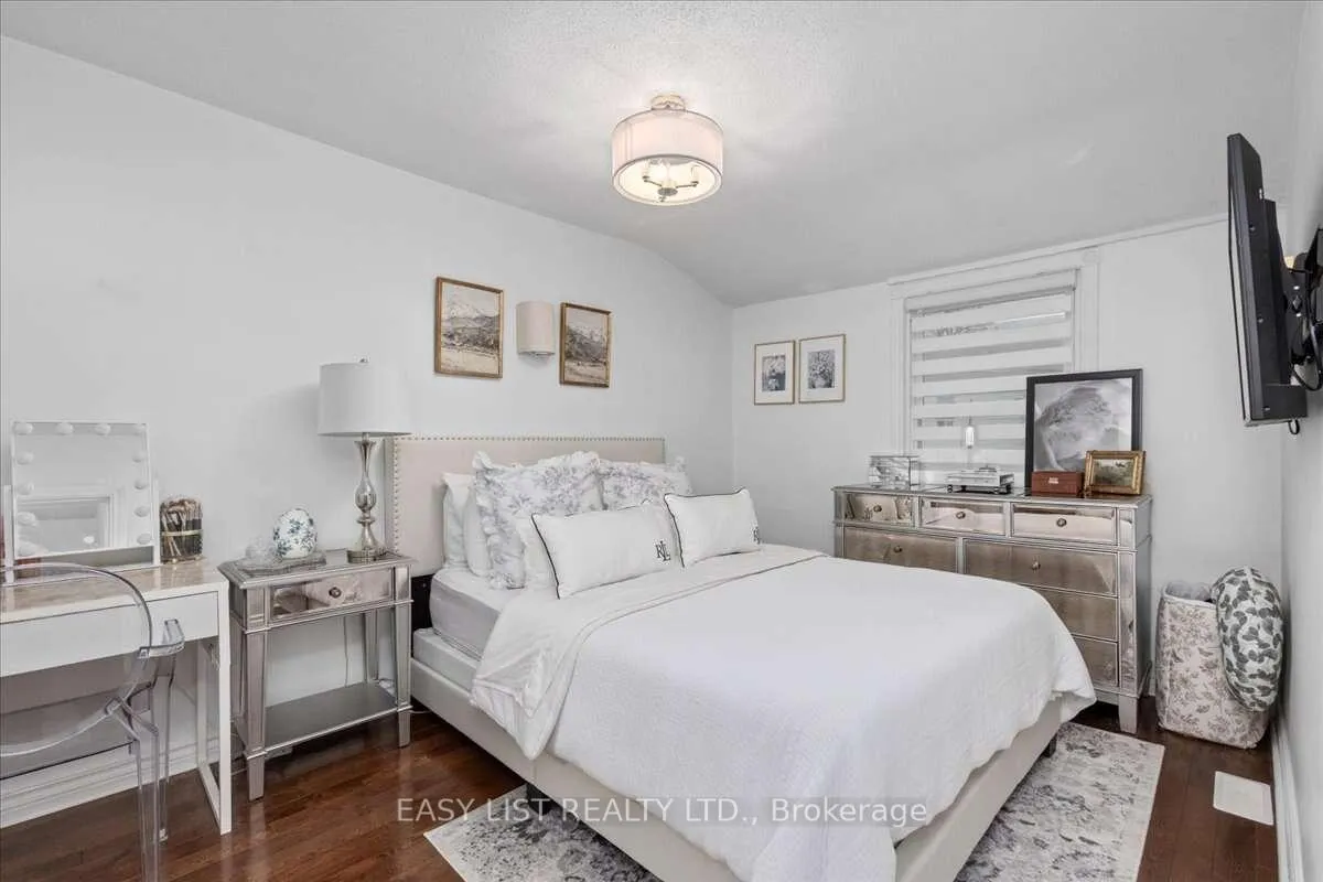 Photo 14 of 140 Ascot Avenue, Toronto, Corso Italia-Davenport — HOMEH