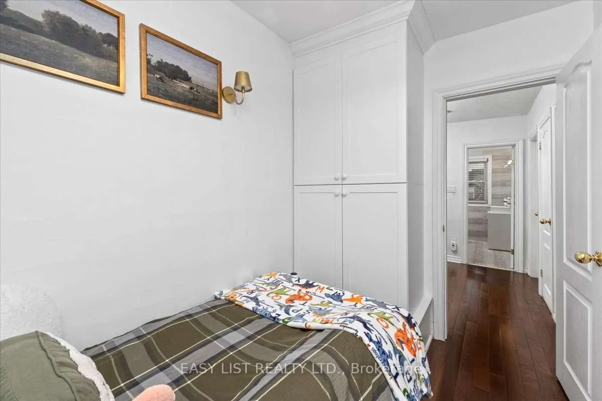 Photo 19 of 140 Ascot Avenue, Toronto, Corso Italia-Davenport — HOMEH