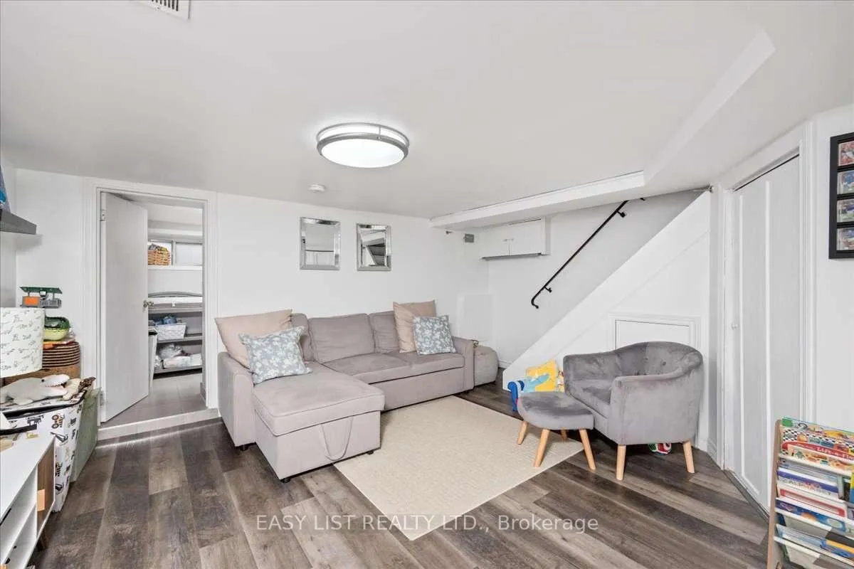 Photo 22 of 140 Ascot Avenue, Toronto, Corso Italia-Davenport — HOMEH
