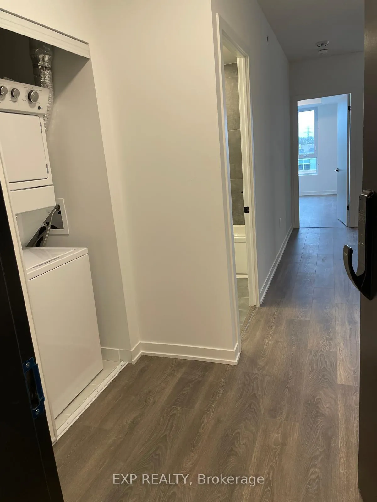 Photo 2 of Unit 422, 4878 Powers Common, Burlington, Alton — HOMEH