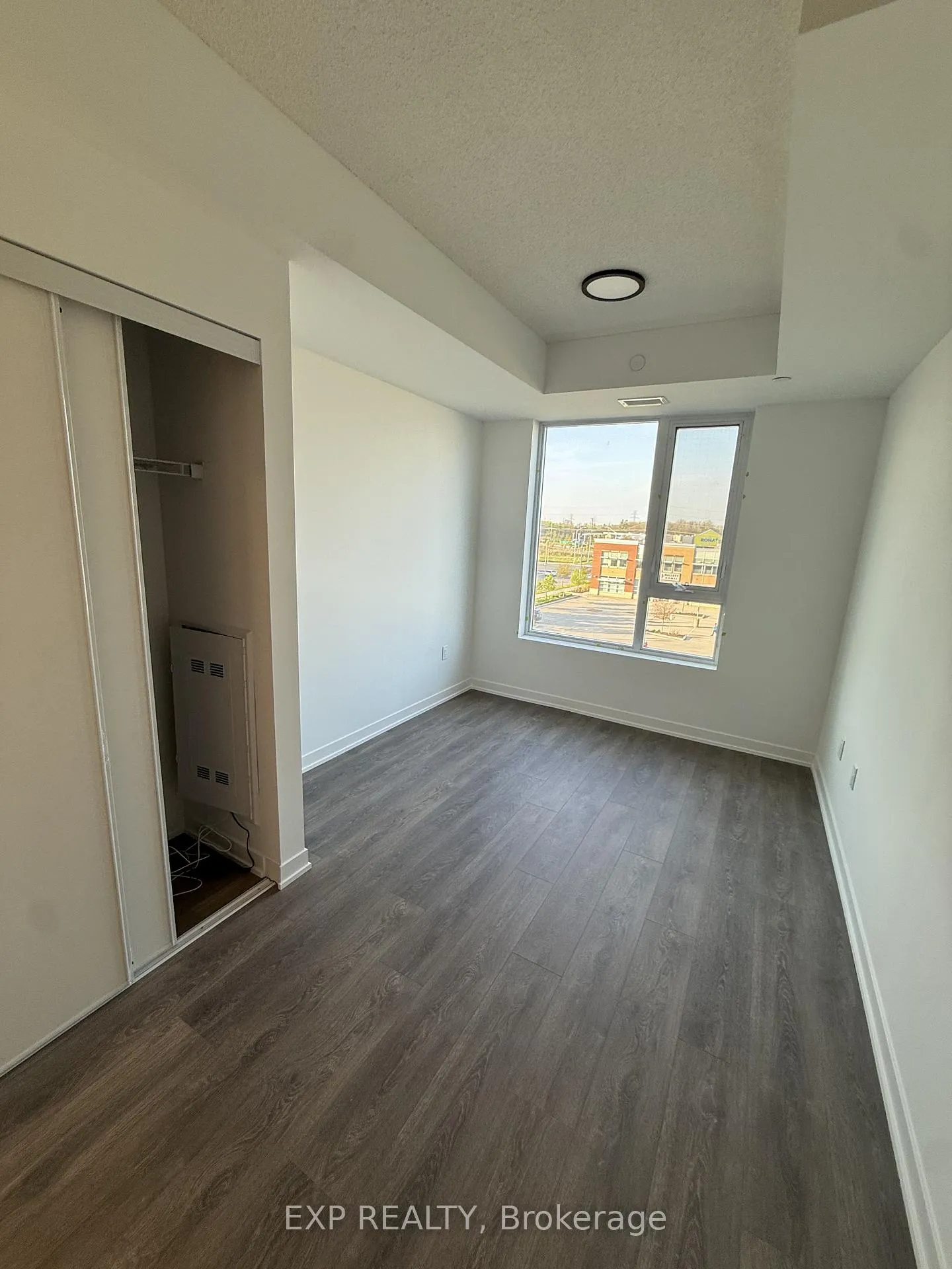 Photo 8 of Unit 422, 4878 Powers Common, Burlington, Alton — HOMEH