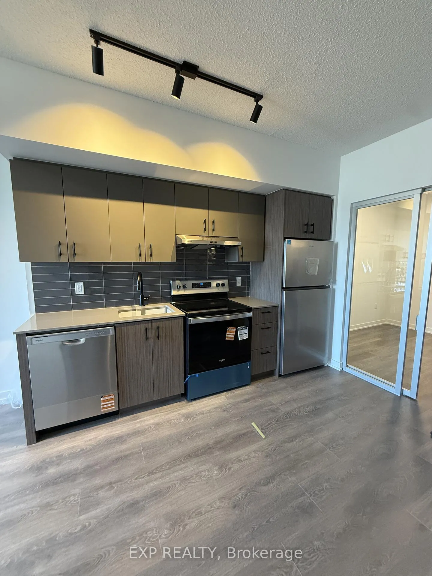 Photo 10 of Unit 422, 4878 Powers Common, Burlington, Alton — HOMEH