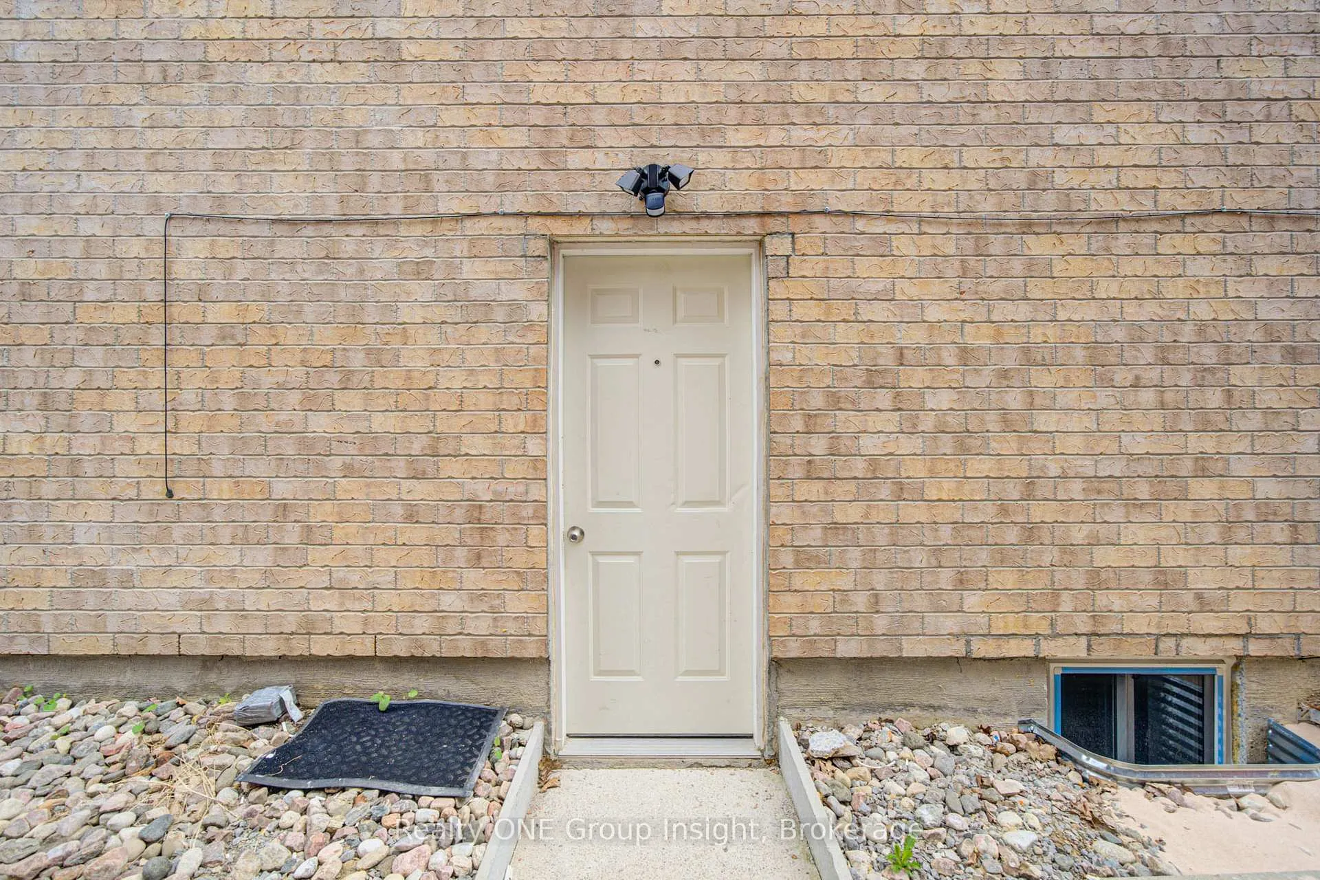 Photo 6 of Unit Basement, 348 Britannia Avenue E, Oshawa, Kedron — HOMEH