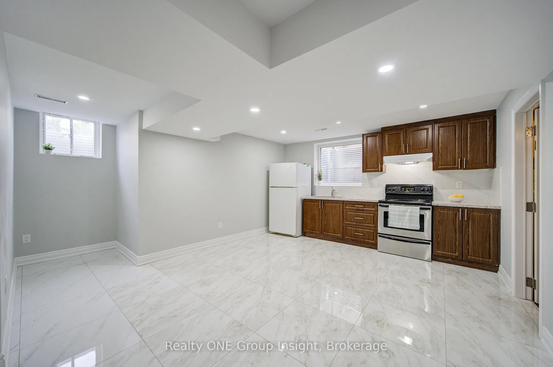 Photo 10 of Unit Basement, 348 Britannia Avenue E, Oshawa, Kedron — HOMEH