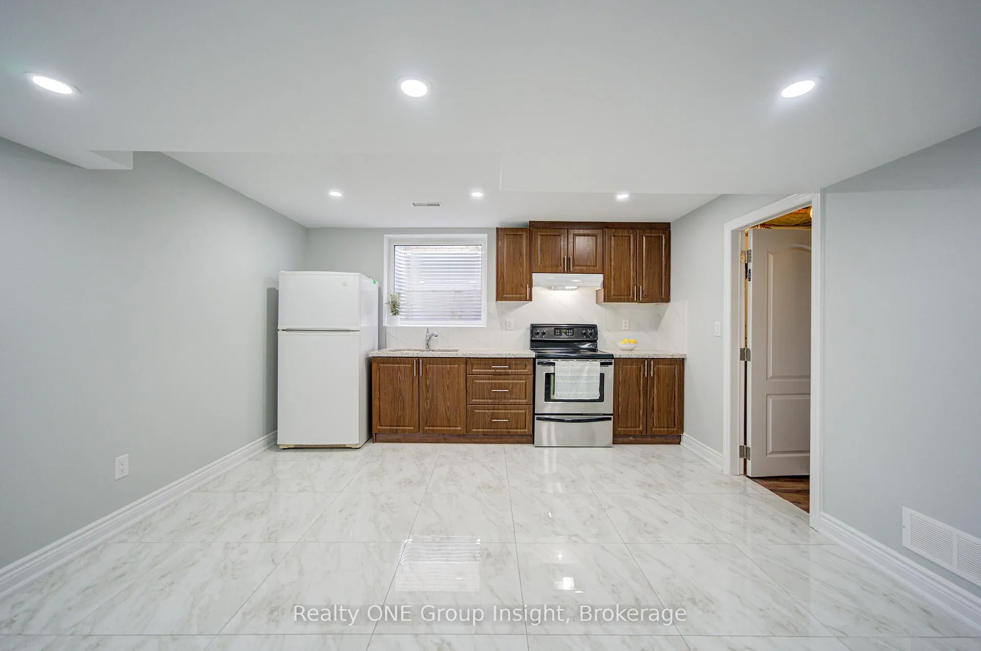 Photo 12 of Unit Basement, 348 Britannia Avenue E, Oshawa, Kedron — HOMEH