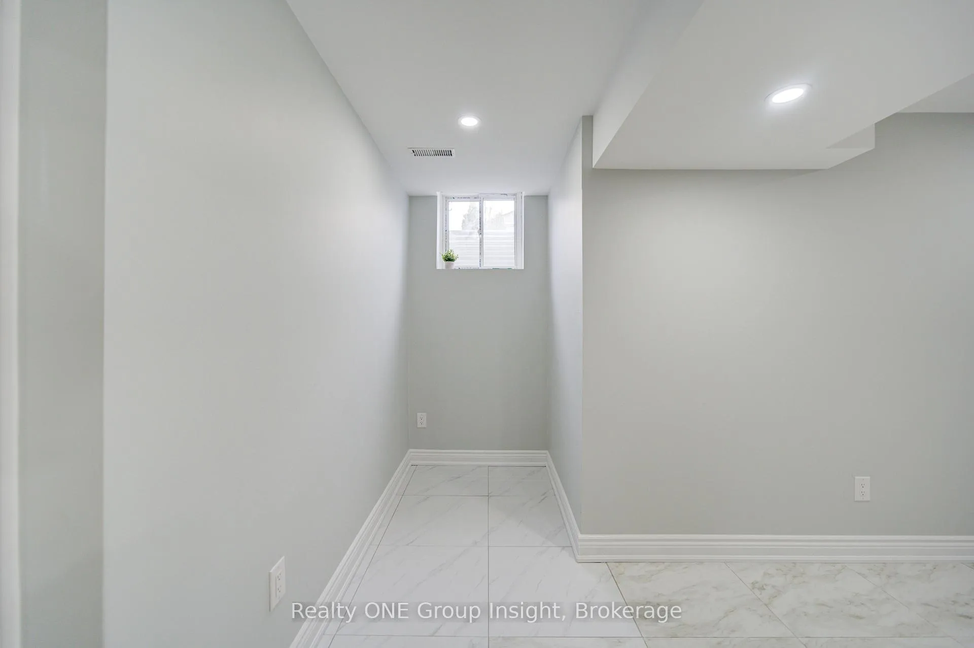 Photo 17 of Unit Basement, 348 Britannia Avenue E, Oshawa, Kedron — HOMEH