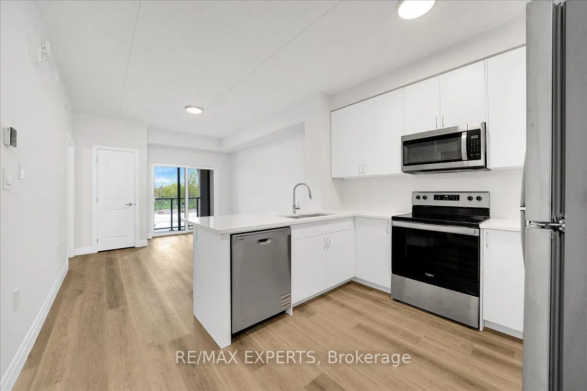 Photo 6 of Unit 302, 6415 Regional Rd 25, Milton, Willmott — HOMEH