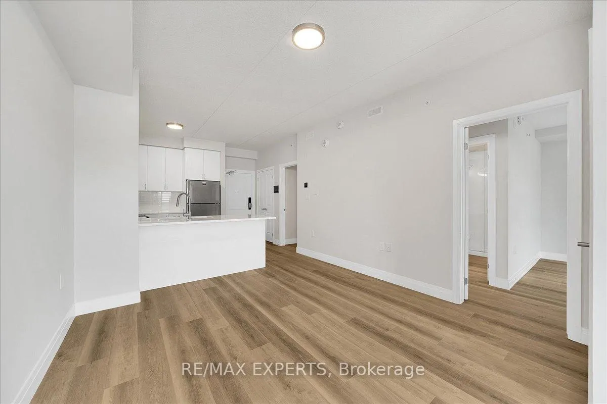 Photo 11 of Unit 302, 6415 Regional Rd 25, Milton, Willmott — HOMEH
