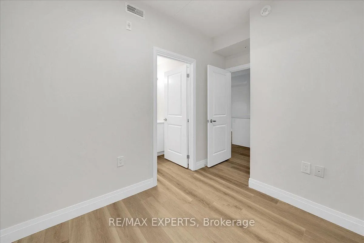 Photo 18 of Unit 302, 6415 Regional Rd 25, Milton, Willmott — HOMEH