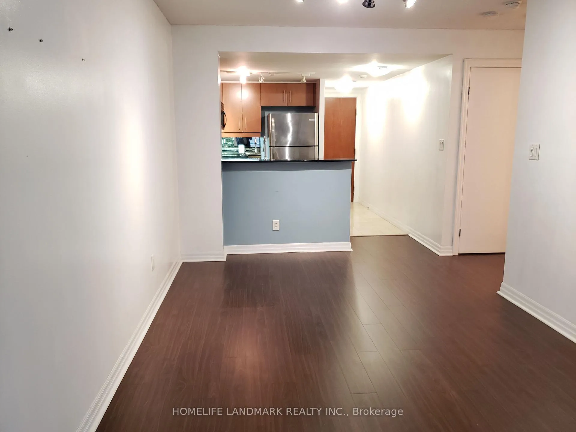 Photo 3 of Unit 912, 300 Bloor Street E, Toronto, Rosedale-Moore Park — HOMEH