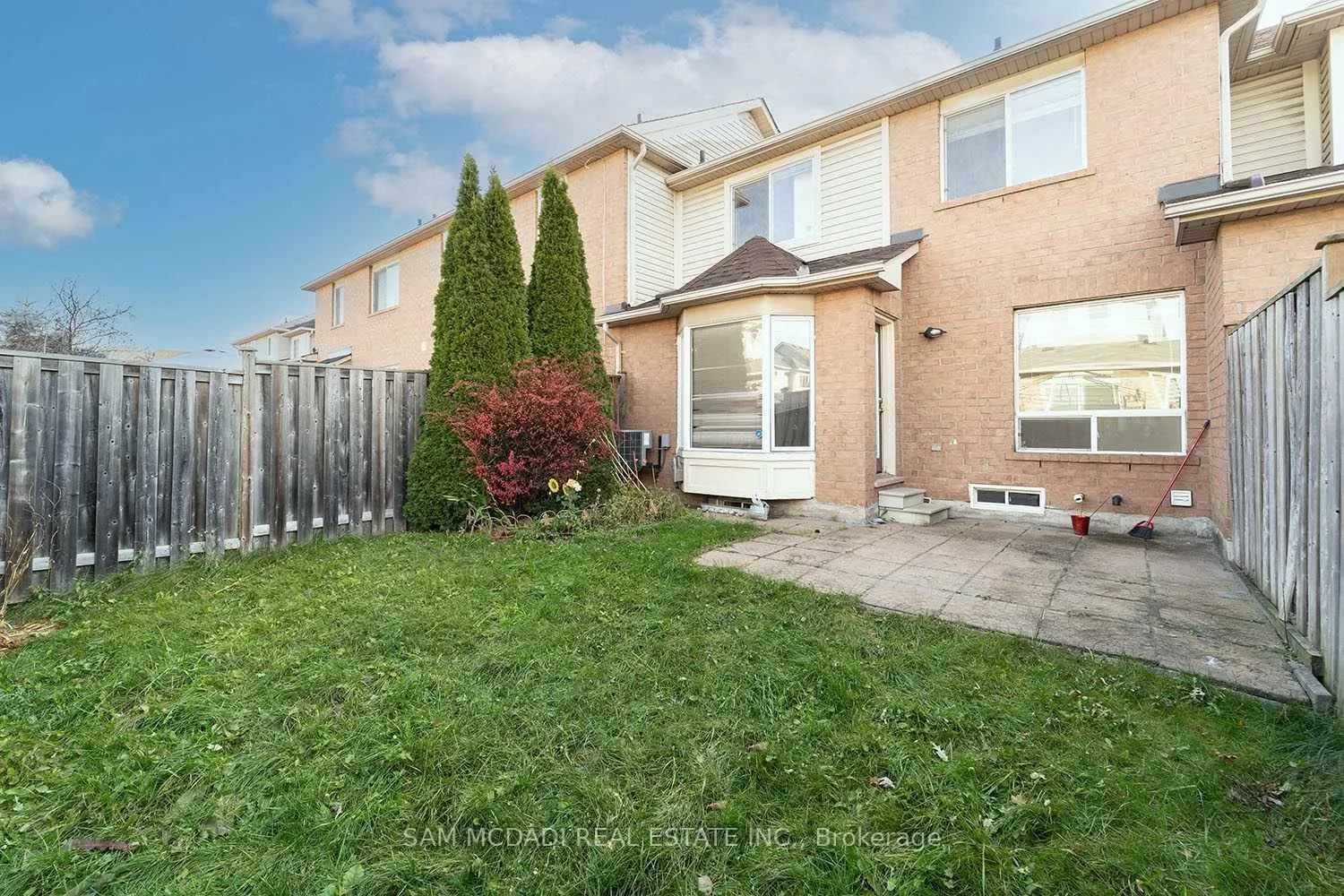 Photo 30 of 2447 Baintree Crescent, Oakville, Westmount — HOMEH