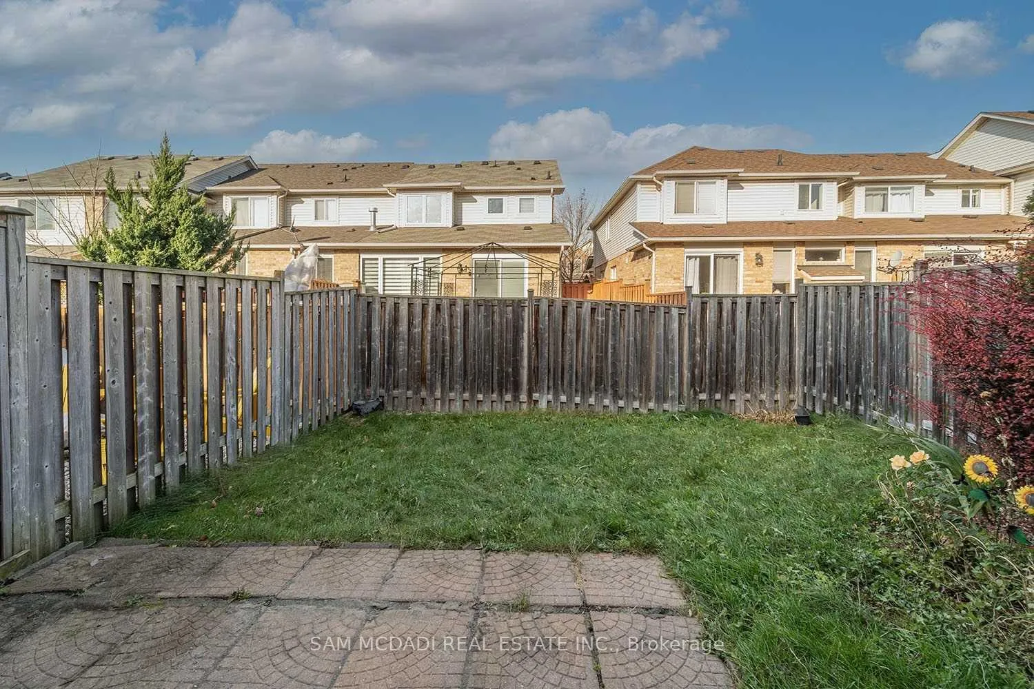 Photo 32 of 2447 Baintree Crescent, Oakville, Westmount — HOMEH