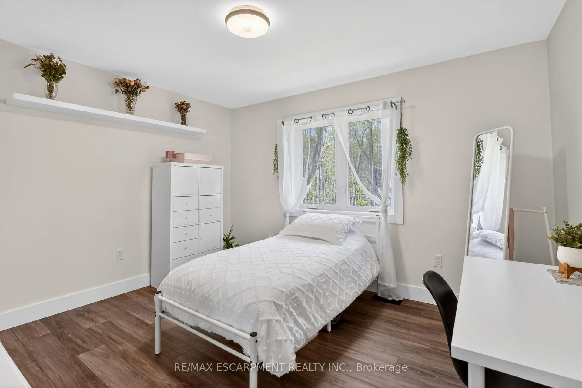 Photo 32 of 815 Tice Road, Pelham, North Pelham — HOMEH