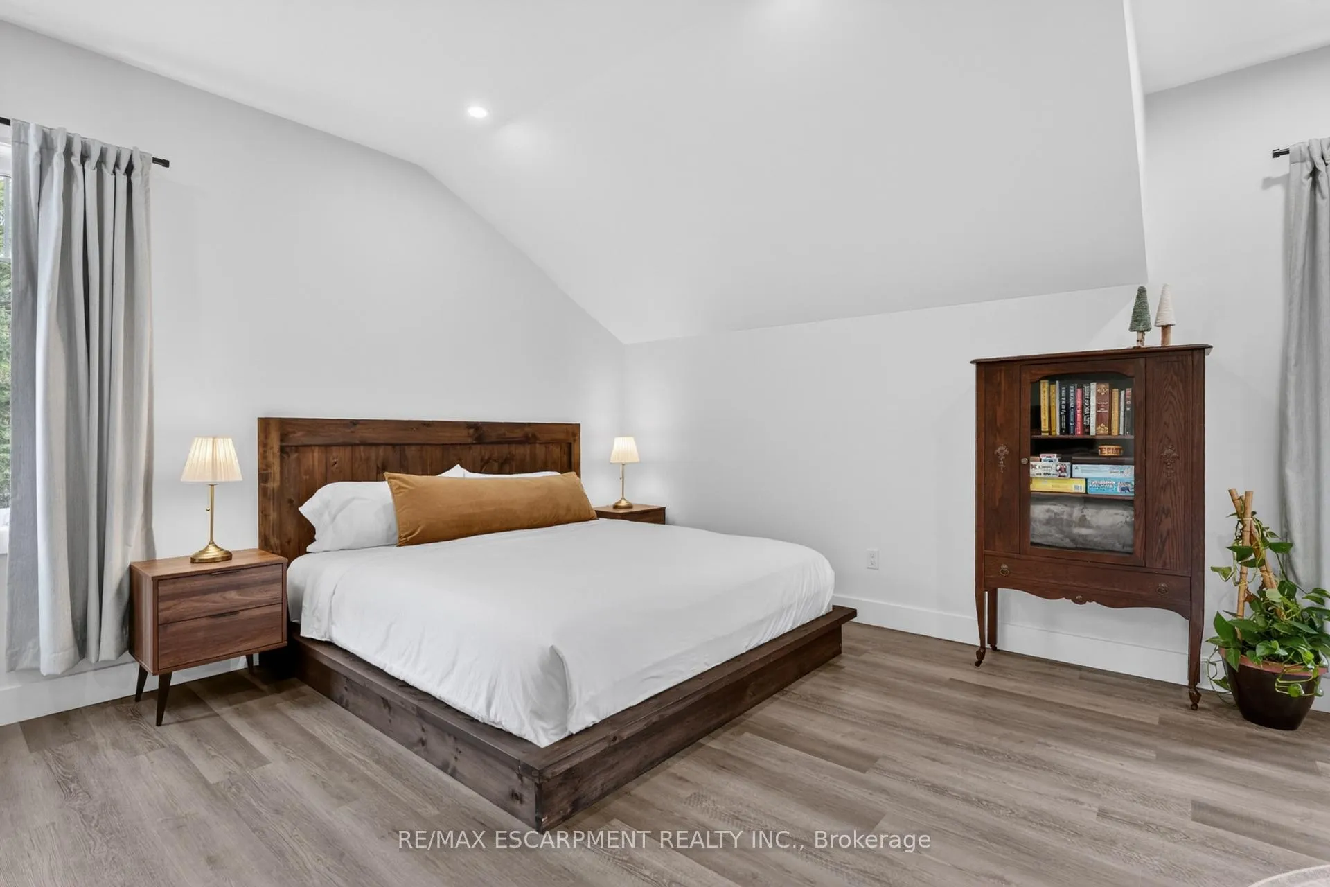 Photo 42 of 815 Tice Road, Pelham, North Pelham — HOMEH