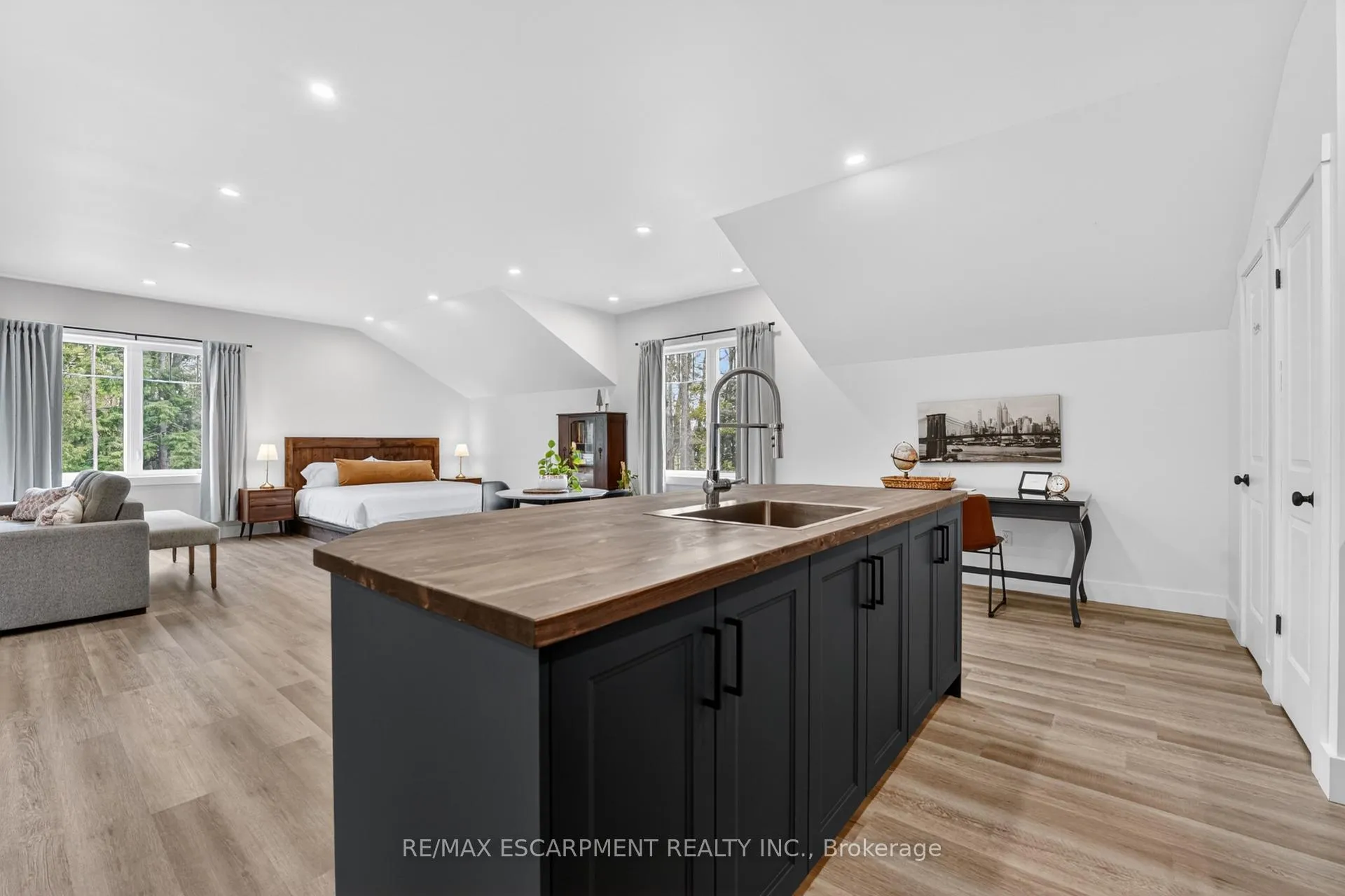 Photo 43 of 815 Tice Road, Pelham, North Pelham — HOMEH