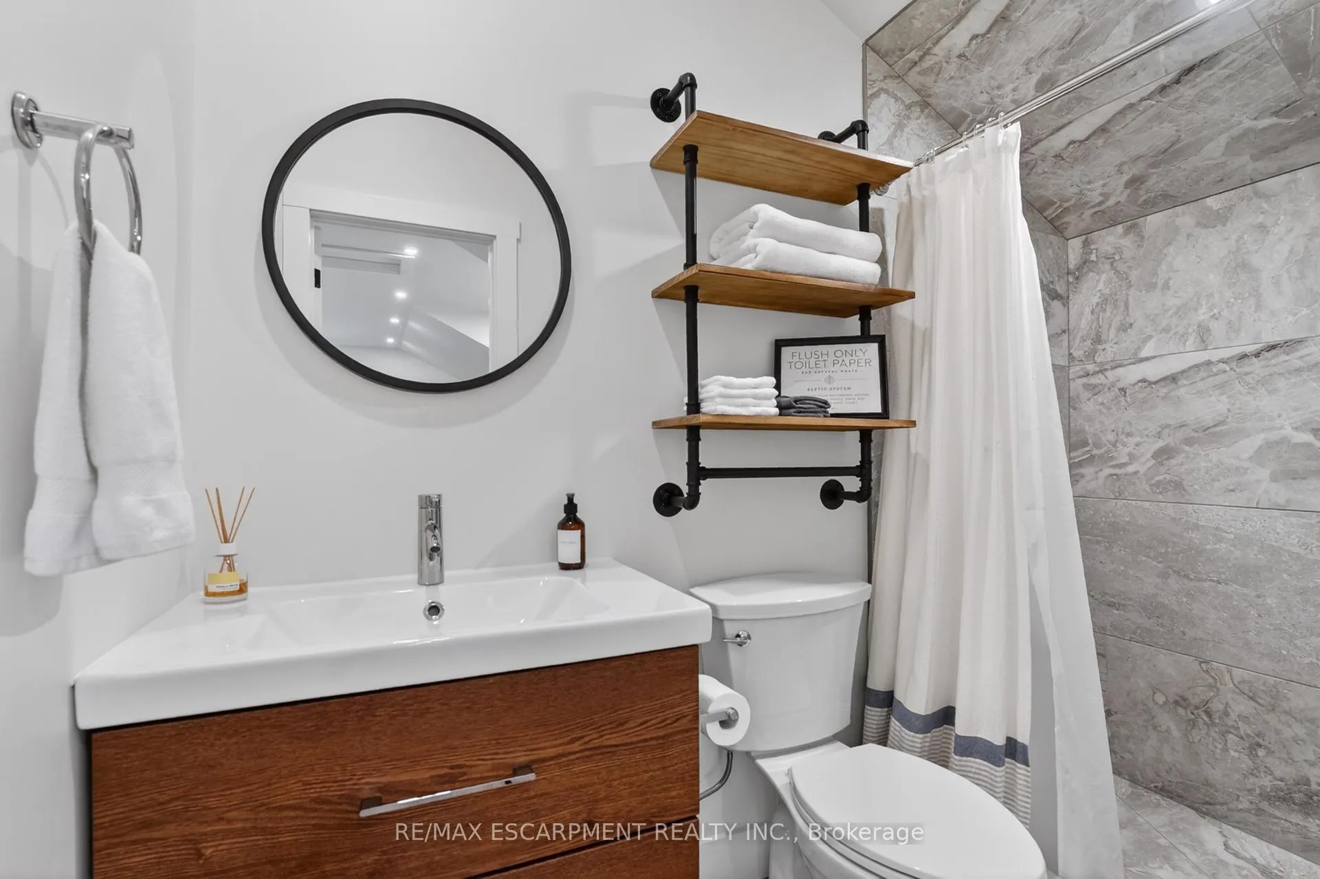 Photo 44 of 815 Tice Road, Pelham, North Pelham — HOMEH