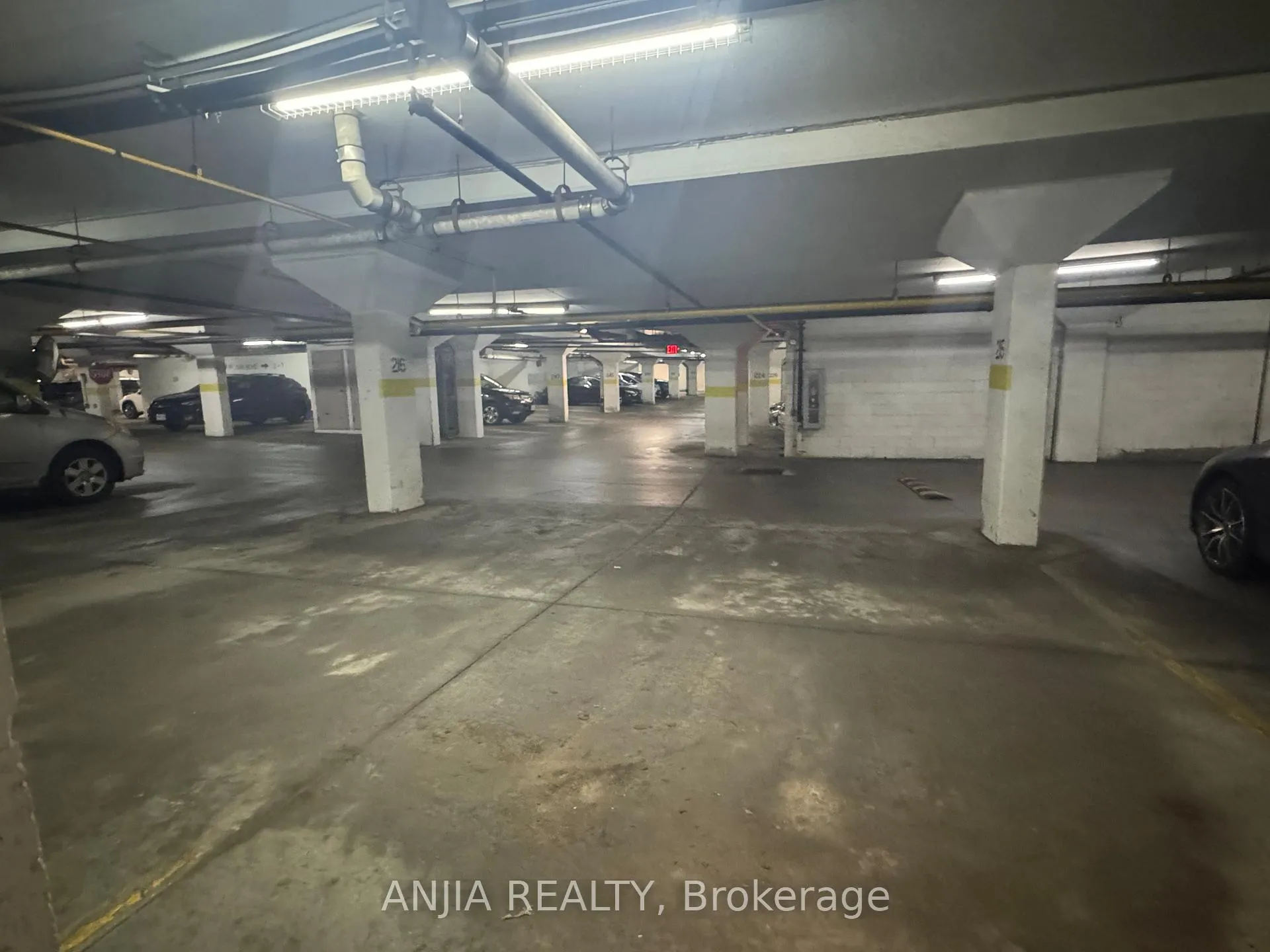 Photo 25 of Unit 3, 2 Alpen Way, Markham, Unionville — HOMEH