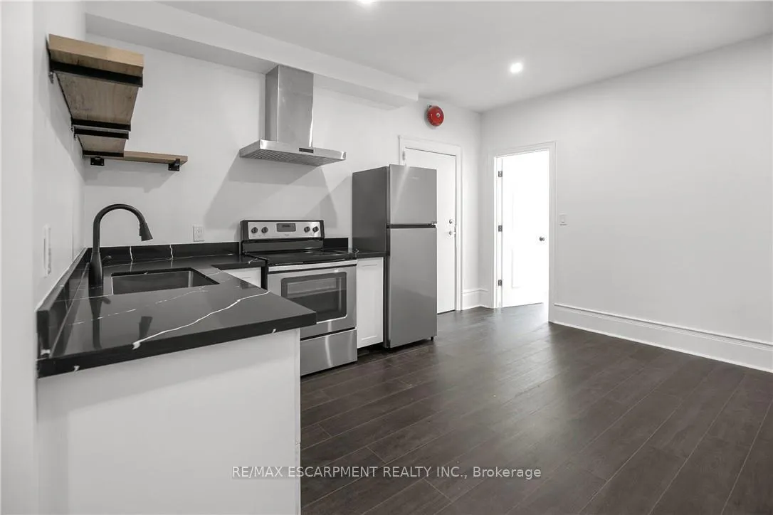 Photo 9 of Unit 302, 63 John Street S, Hamilton, Corktown — HOMEH