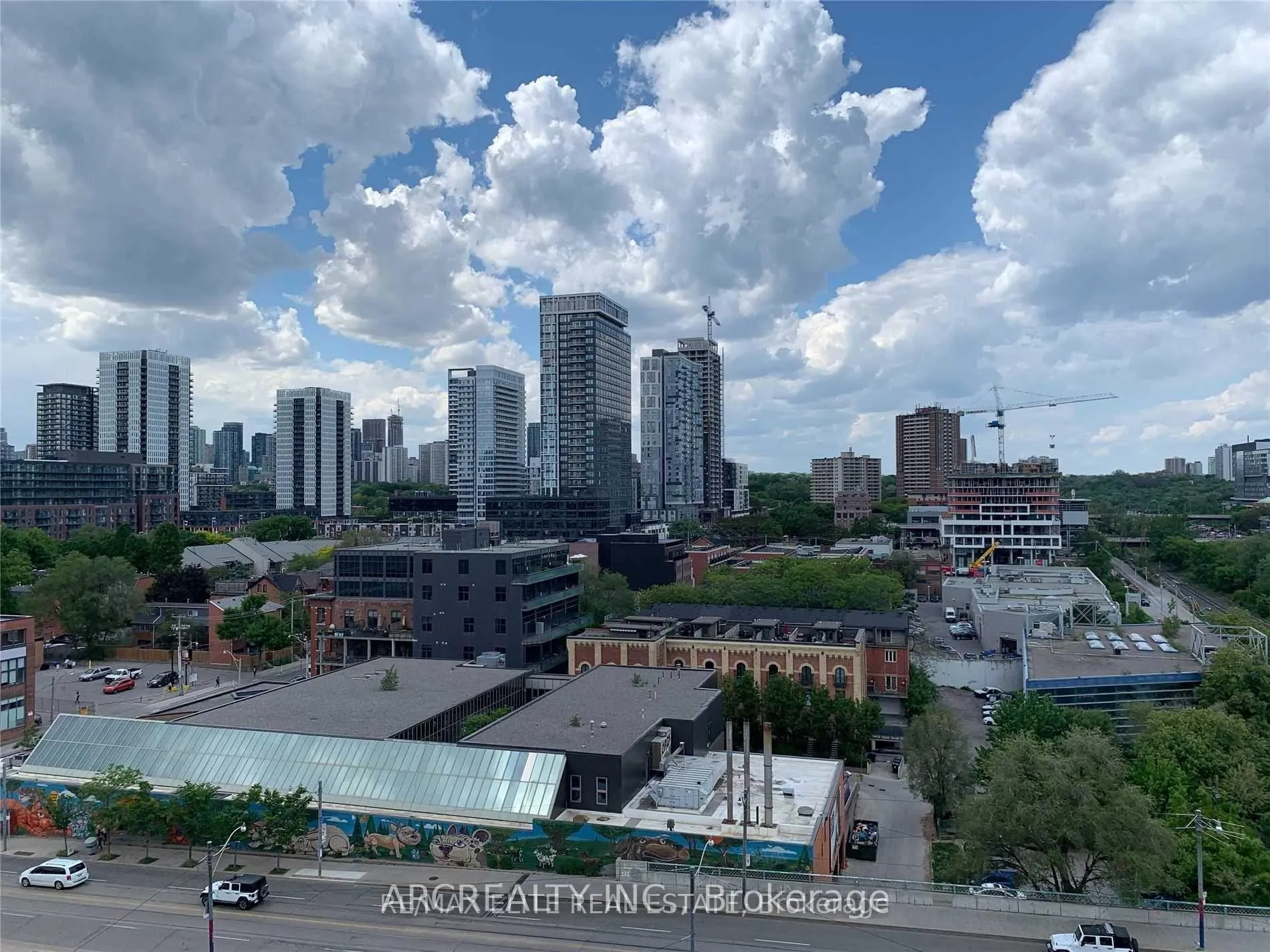 Photo 4 of Unit 1207, 51 Trolley Crescent, Toronto, Moss Park — HOMEH
