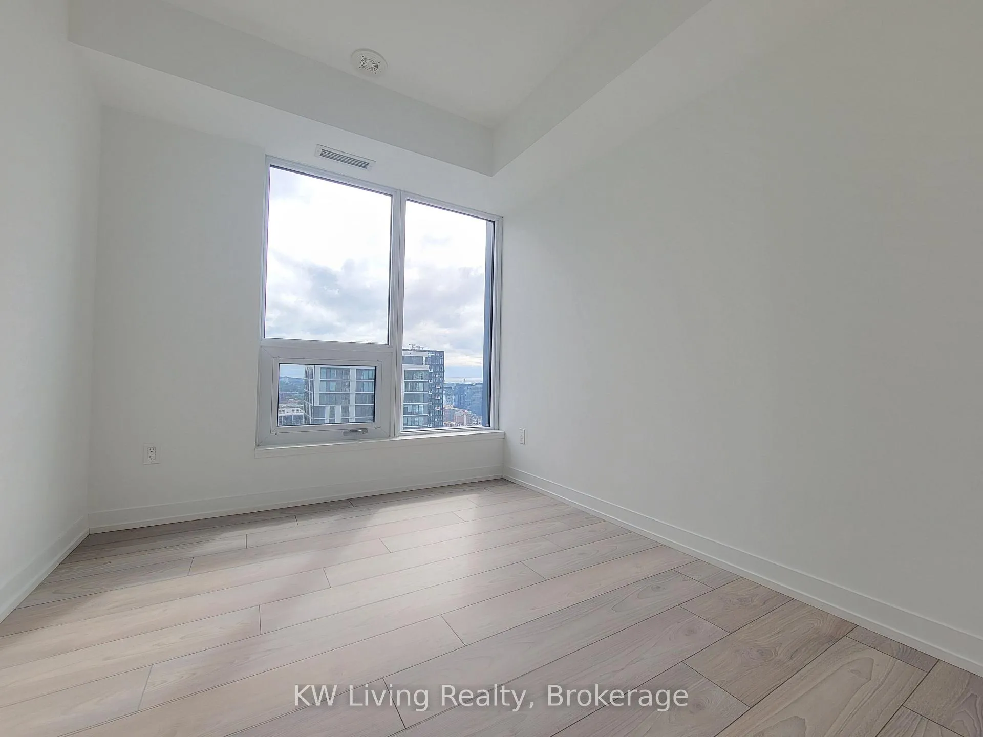 Photo 3 of Unit 3617, 82 Dalhousie Street, Toronto, Church-Yonge Corridor — HOMEH
