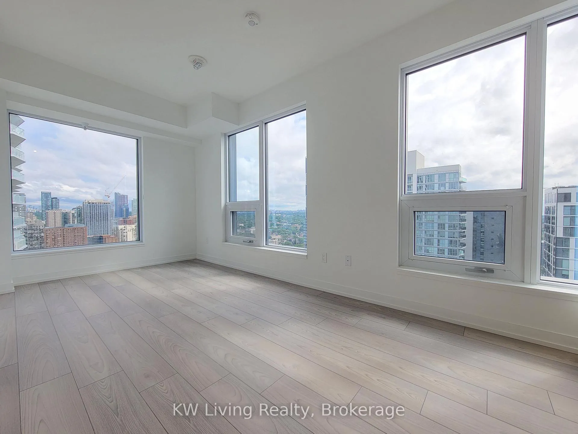 Photo 5 of Unit 3617, 82 Dalhousie Street, Toronto, Church-Yonge Corridor — HOMEH
