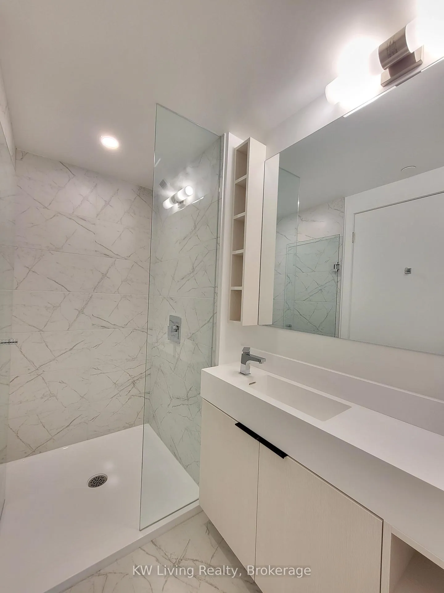 Photo 9 of Unit 3617, 82 Dalhousie Street, Toronto, Church-Yonge Corridor — HOMEH