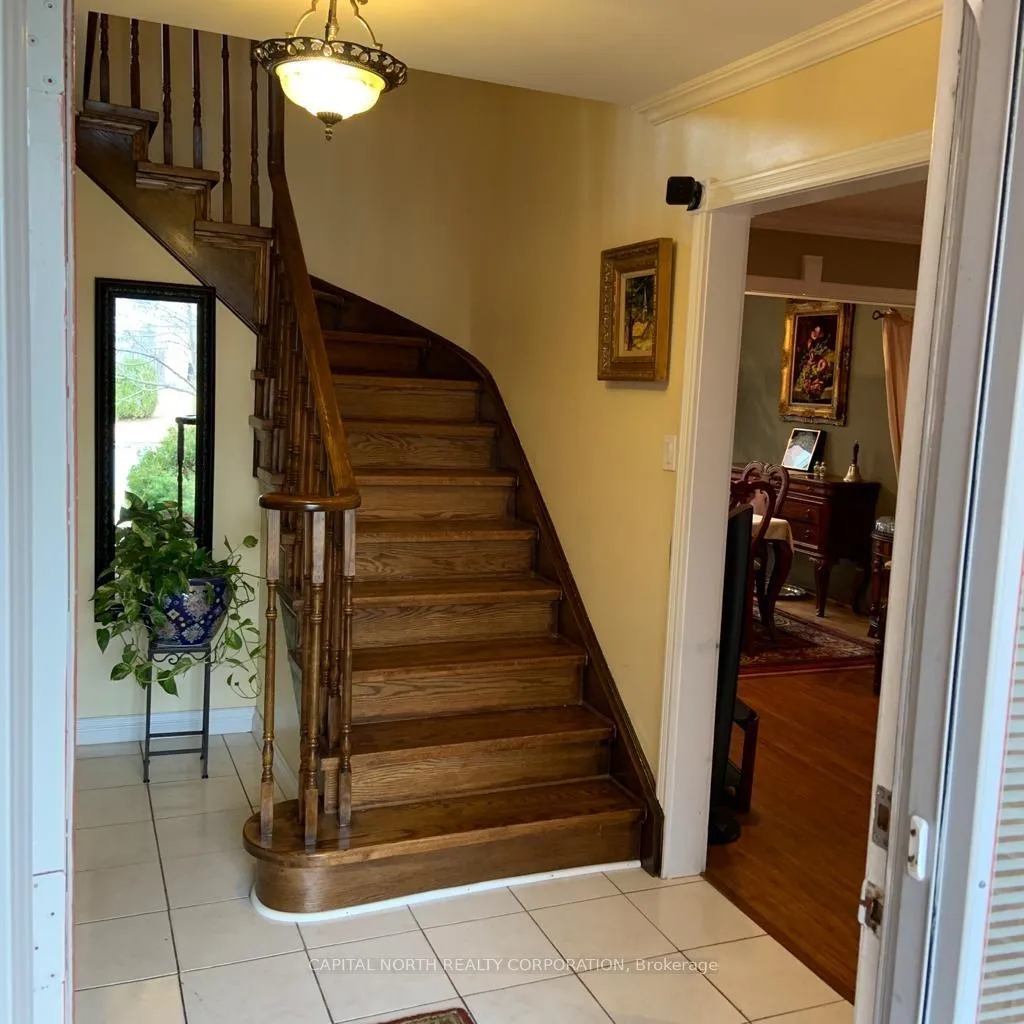 Photo 3 of 39 Timpson Drive, Aurora, Aurora Highlands — HOMEH