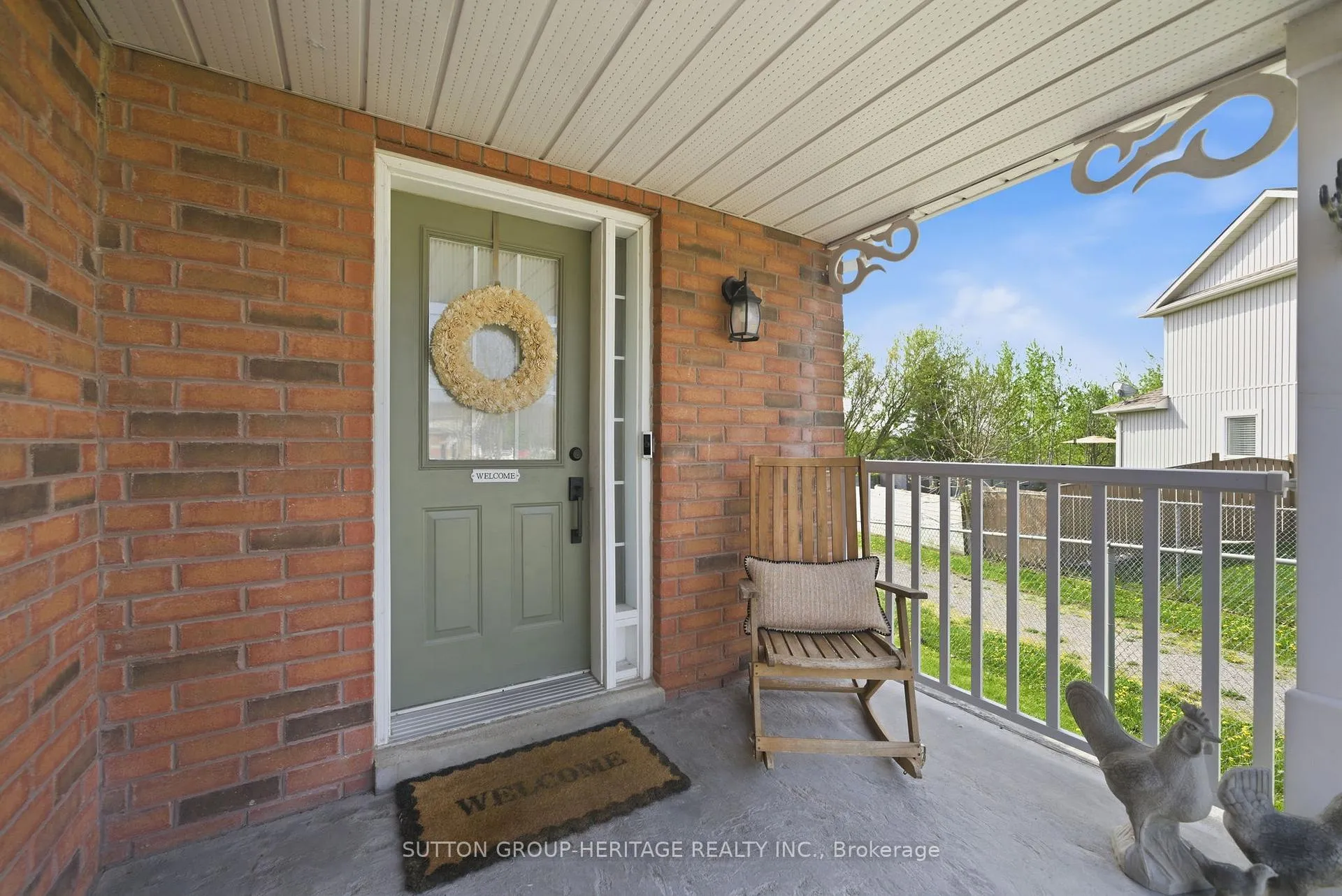 Photo 6 of 49 Bridges Drive, Clarington, Newcastle — HOMEH