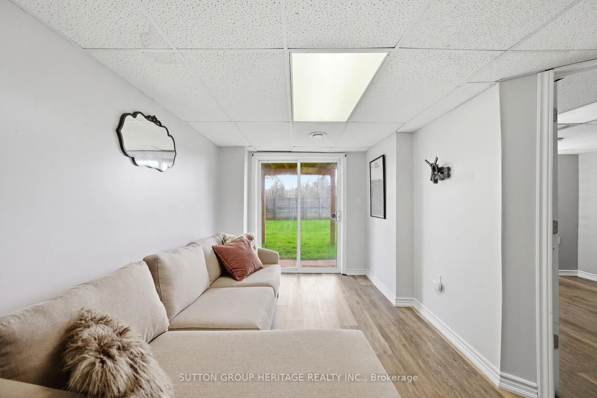 Photo 33 of 49 Bridges Drive, Clarington, Newcastle — HOMEH