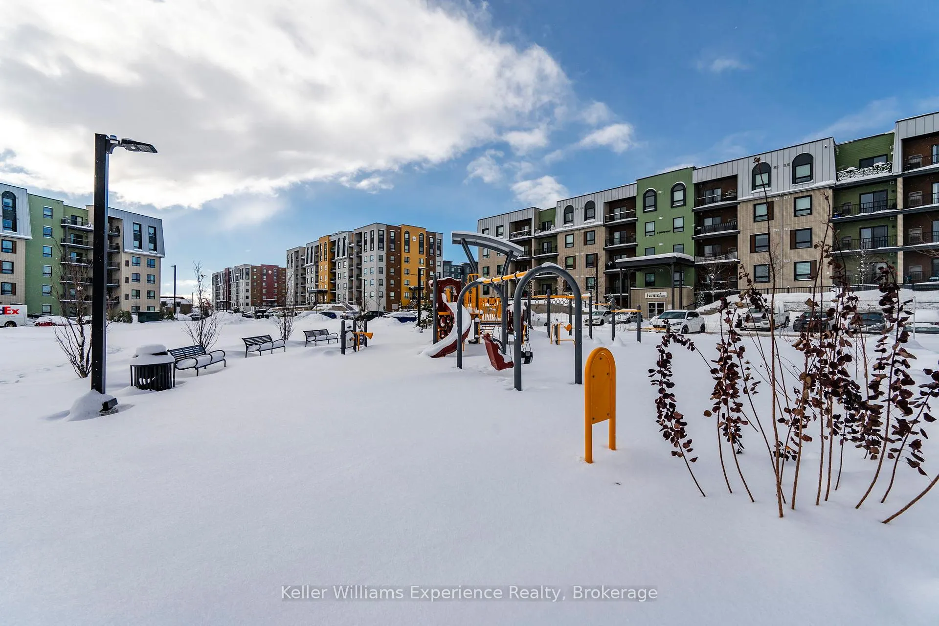 Photo 33 of Unit 216, 4 Spice Way, Barrie, Rural Barrie Southeast — HOMEH