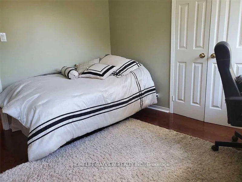 Photo 13 of 84 Huntington Park Drive W, Markham, Thornlea — HOMEH