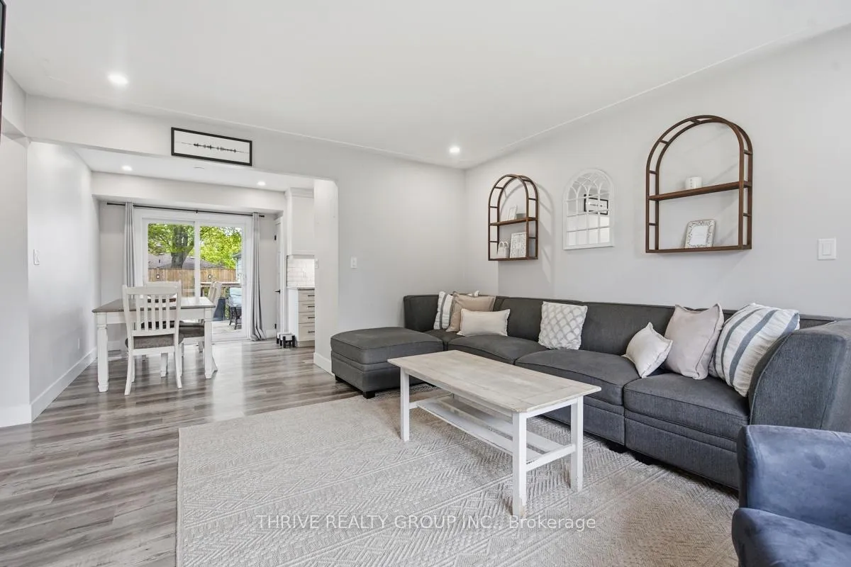 Photo 9 of 329 Strathroyal Avenue, Strathroy-Caradoc, NW — HOMEH