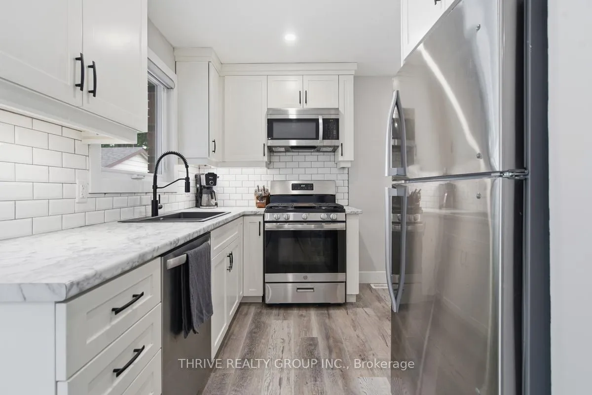 Photo 13 of 329 Strathroyal Avenue, Strathroy-Caradoc, NW — HOMEH