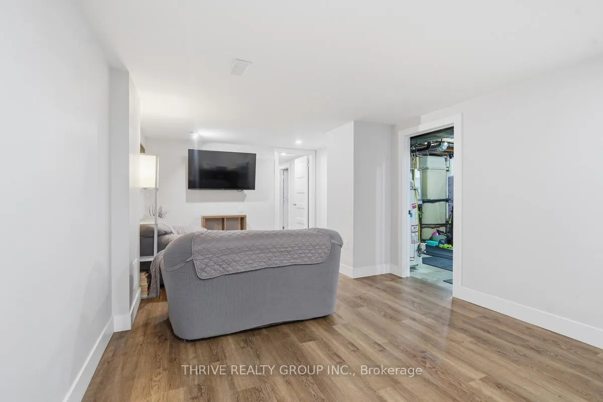 Photo 25 of 329 Strathroyal Avenue, Strathroy-Caradoc, NW — HOMEH