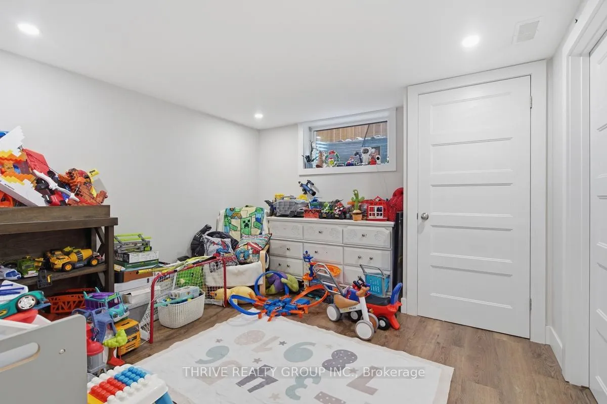 Photo 30 of 329 Strathroyal Avenue, Strathroy-Caradoc, NW — HOMEH