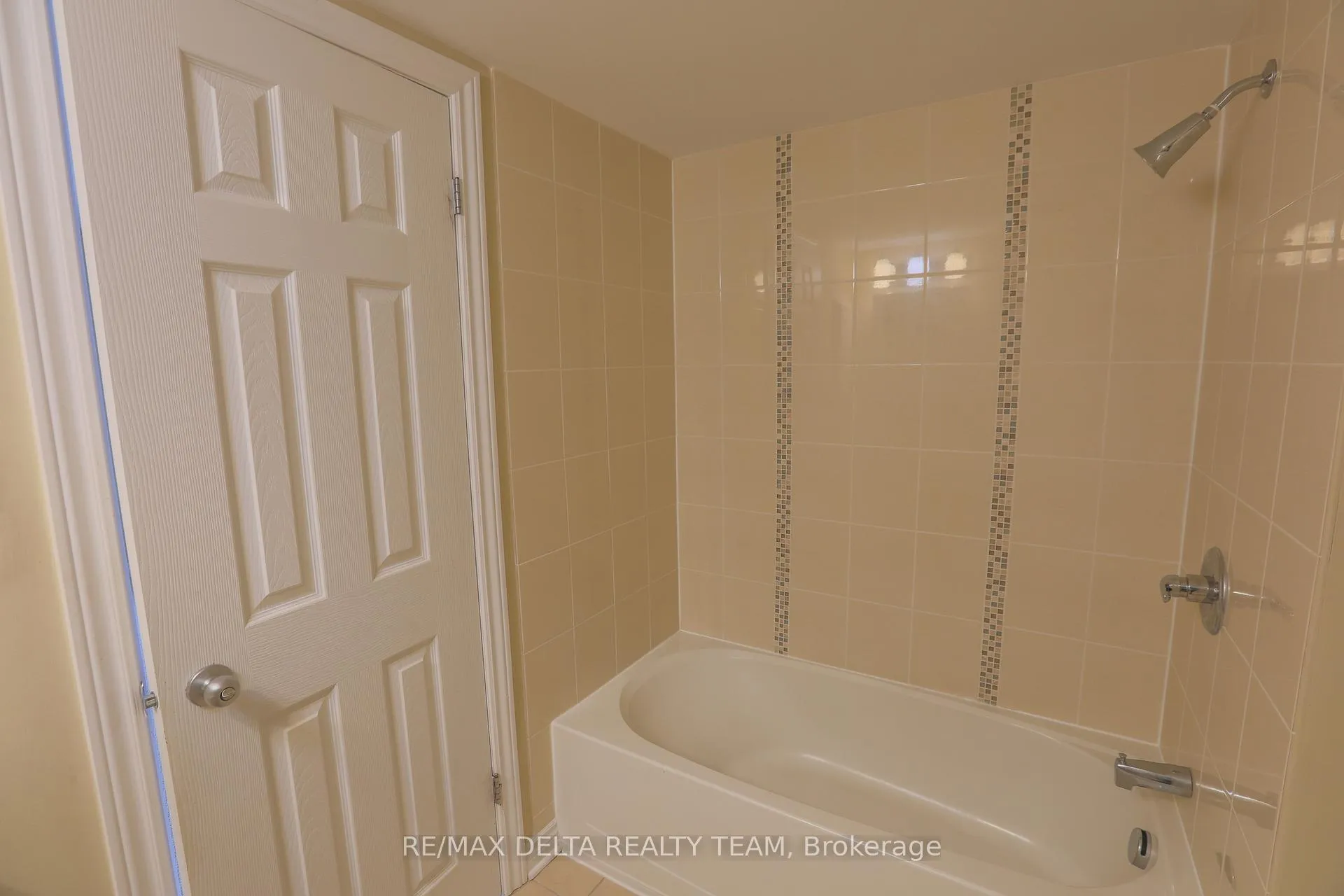 Photo 13 of Unit 8, 2230 Tenth Line Road, Ottawa, Avalon West — HOMEH