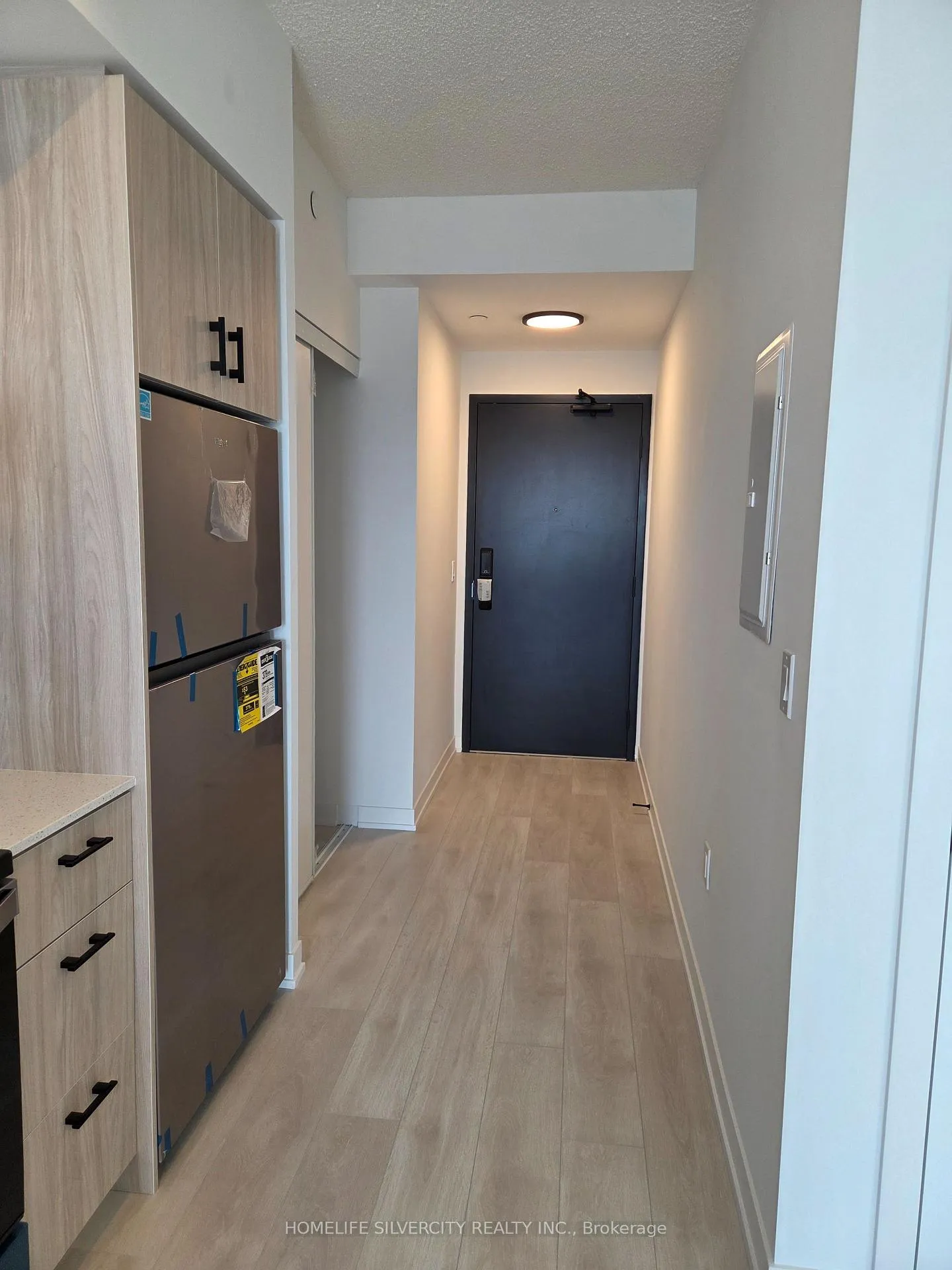 Photo 2 of Unit C601, 4878 Powers Common, Burlington, Alton — HOMEH