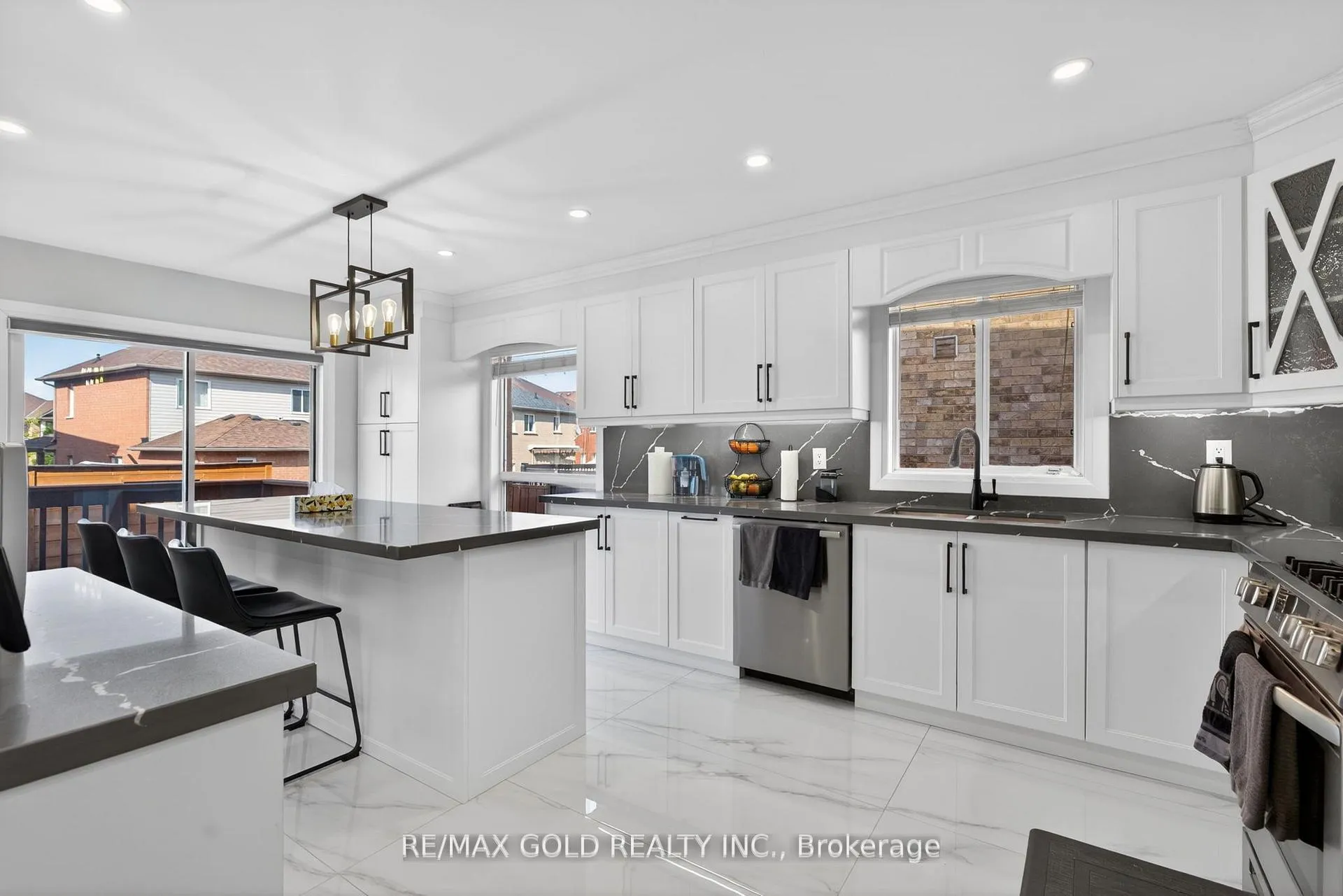 Photo 18 of 151 Brisdale Drive, Brampton, Fletcher's Meadow — HOMEH