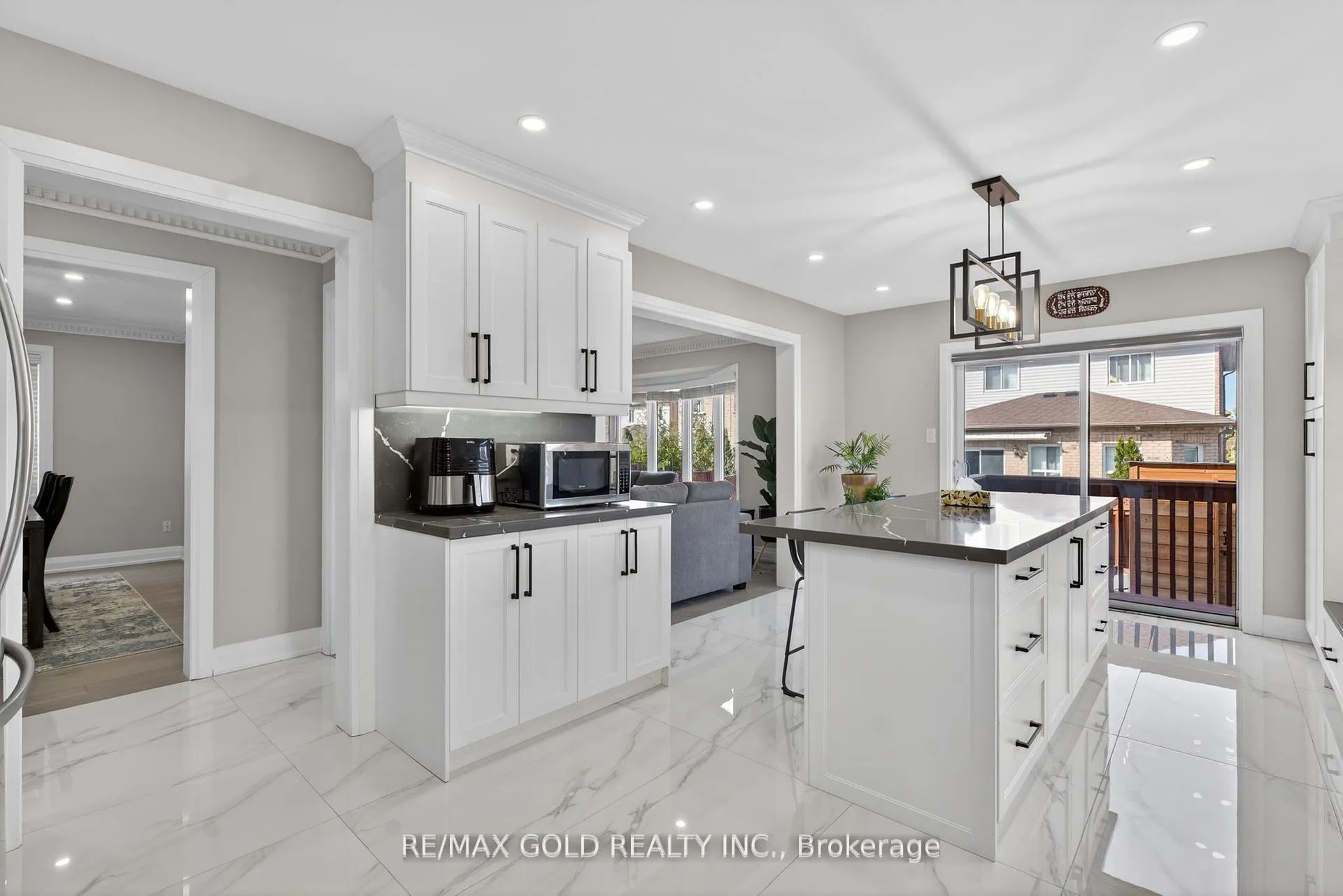 Photo 19 of 151 Brisdale Drive, Brampton, Fletcher's Meadow — HOMEH