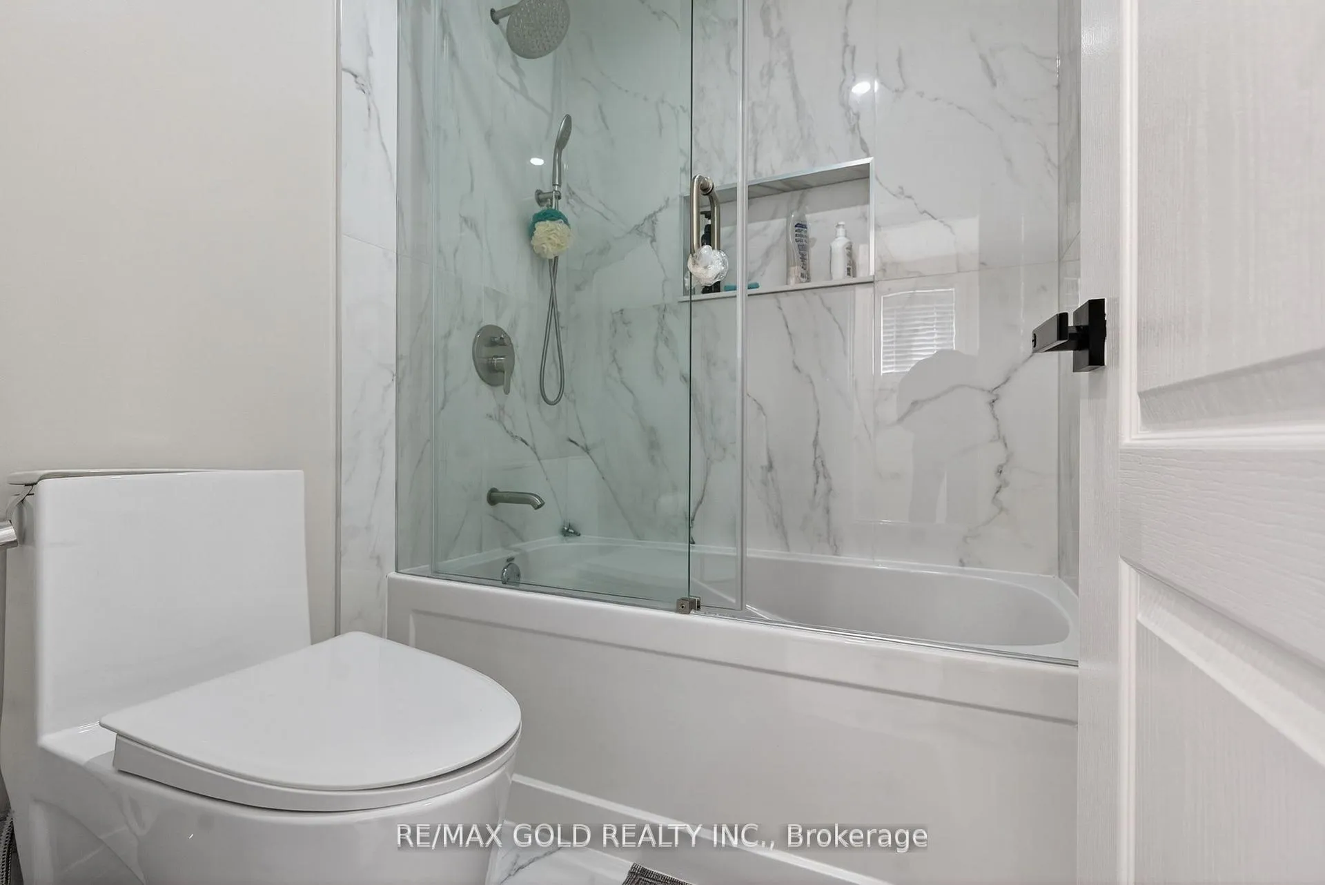 Photo 30 of 151 Brisdale Drive, Brampton, Fletcher's Meadow — HOMEH